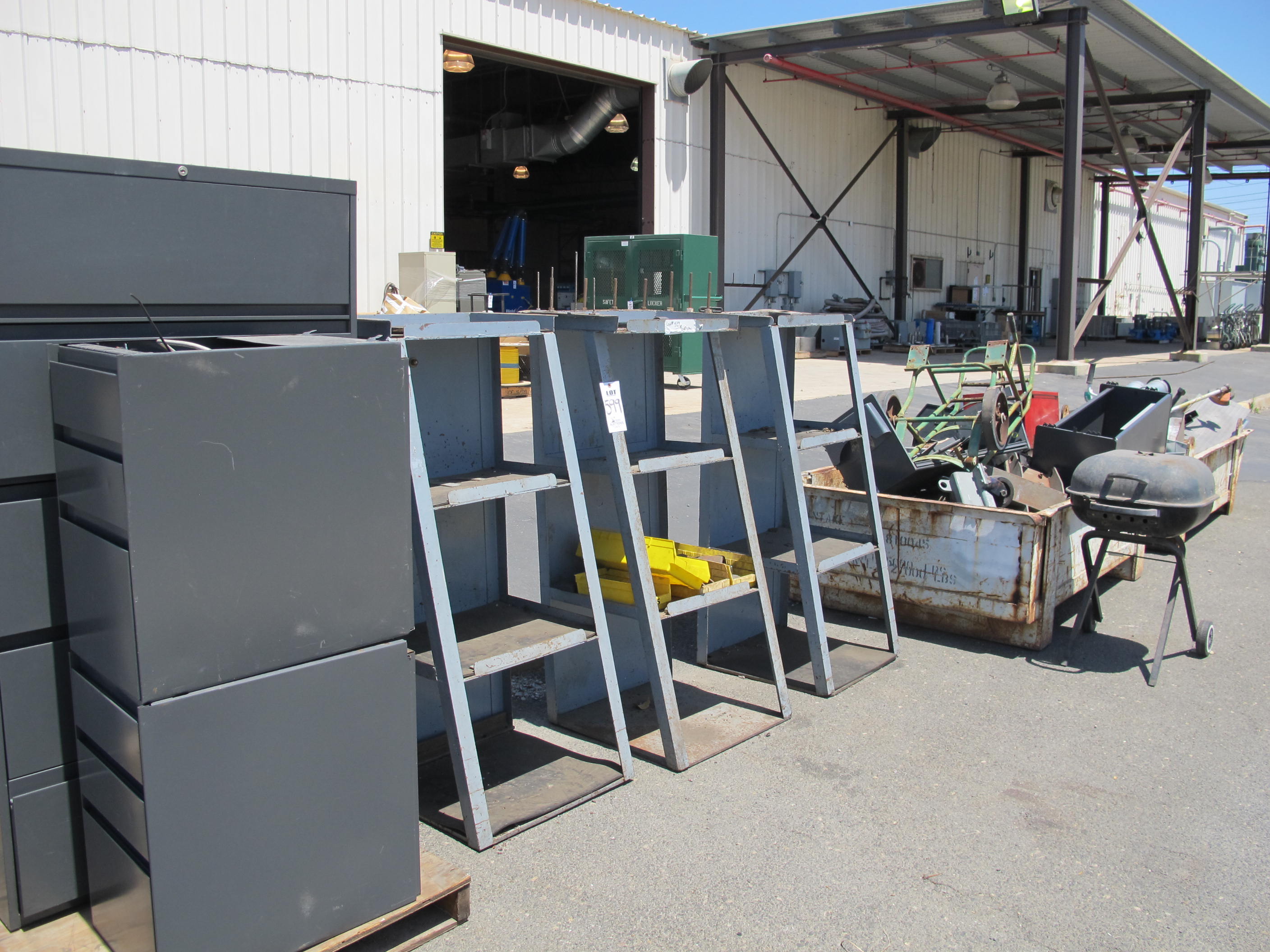 LOT METAL RACKS, CABINETS & METAL PLATES (G-49) LOADING & HANDLING FEE $15-