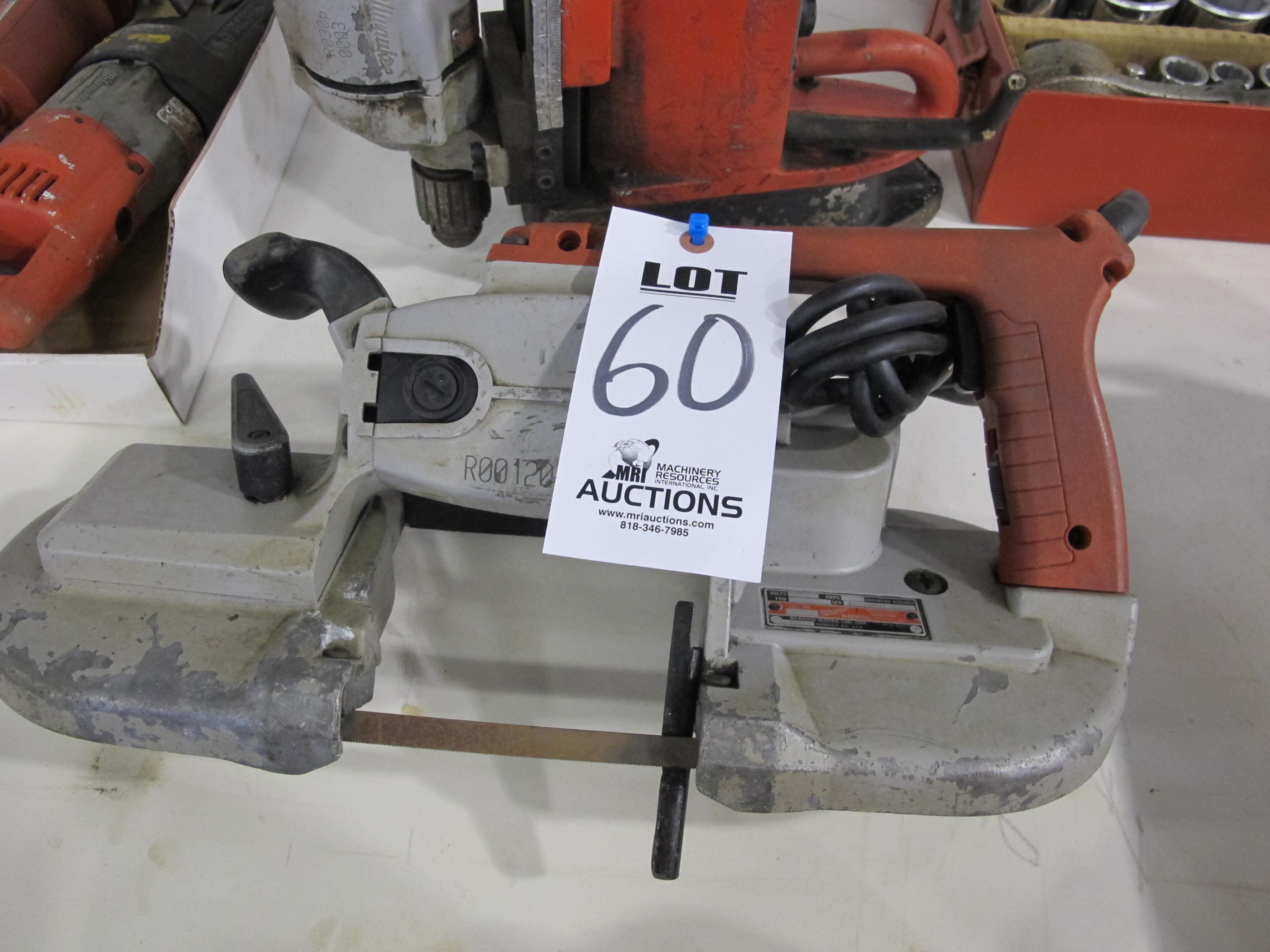 MILWAUKEE ELECTRIC BAND SAW (G-49) LOADING & HANDLING FEE $5-