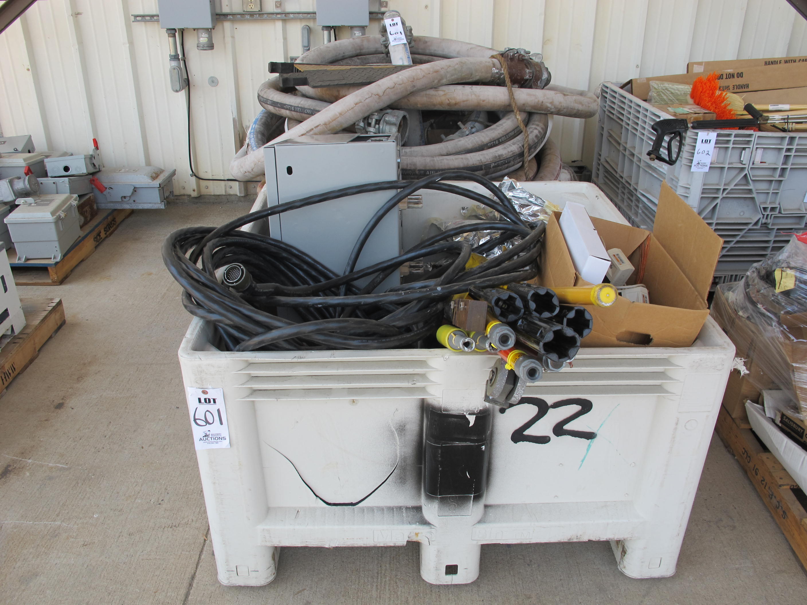 LOT (2) PALLETS ASSORTED HOSES (G-49) LOADING & HANDLING FEE $30-