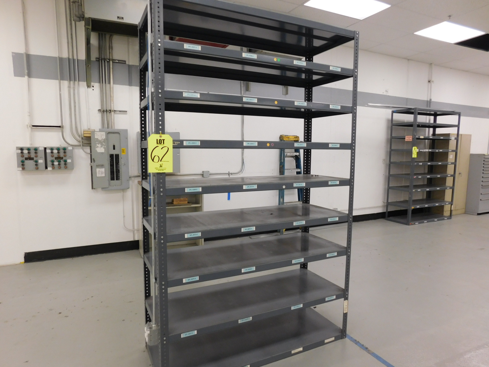 ADJUSTABLE HEAVY DUTY SHELF UNIT, 5'X2'X8-62