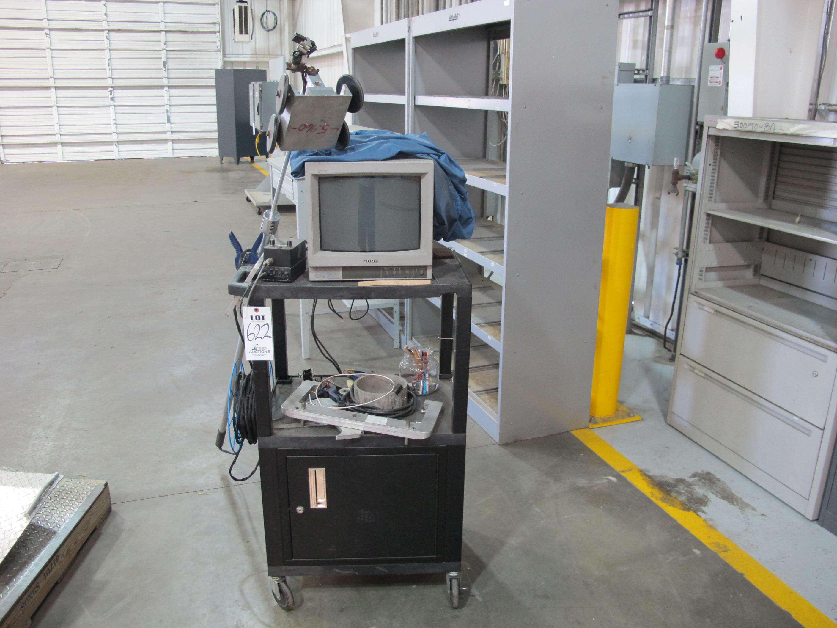 LOT SONY MONITOR W/ CAMERA ON PORTABLE CART (G-49) LOADING & HANDLING FEE $15-