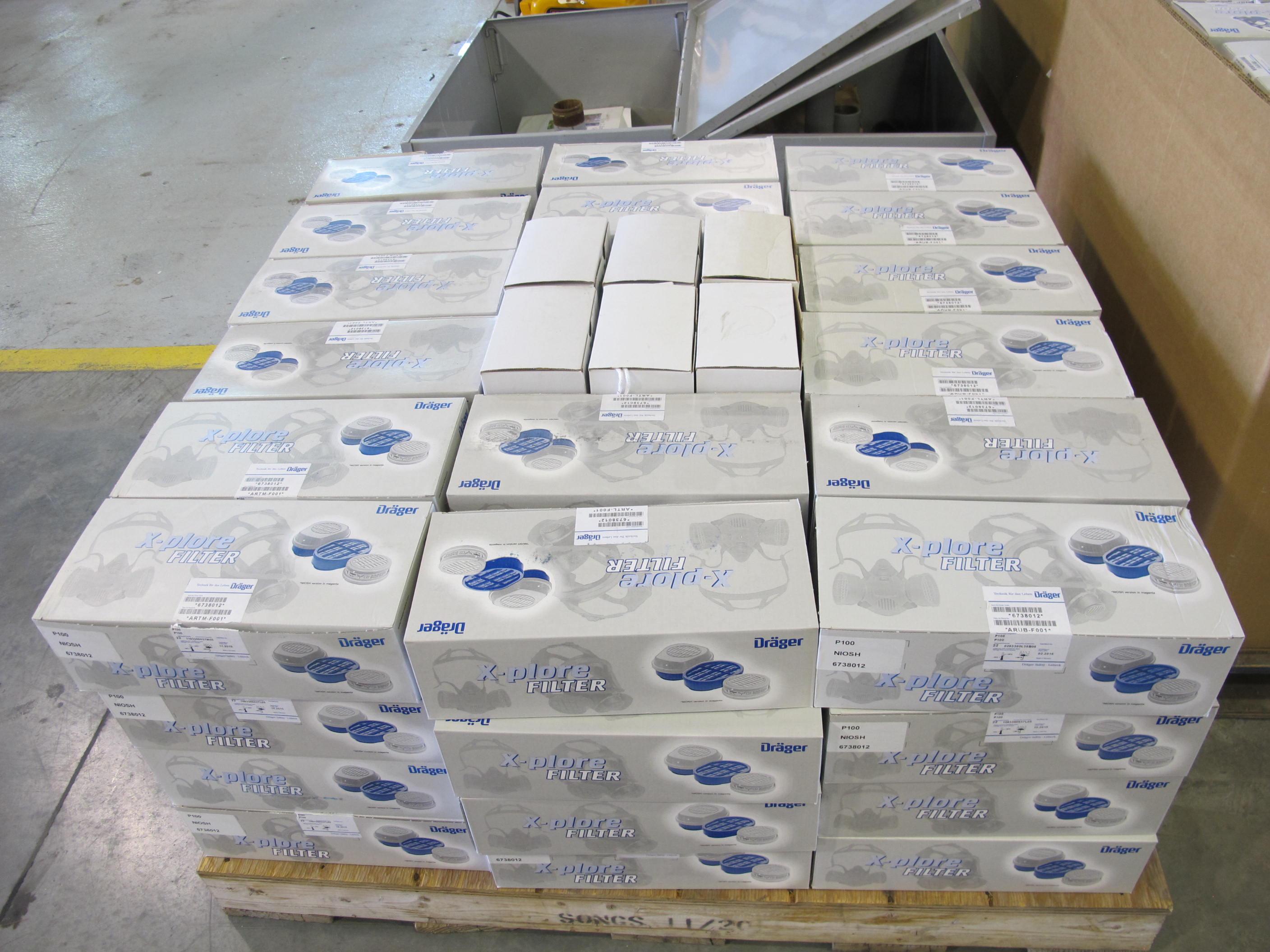 LOT (2) PALLETS DRAGER FULL FACE MASKS & (1) PALLET MASK FILTERS (G-49) LOADING & HANDLING FEE $30-