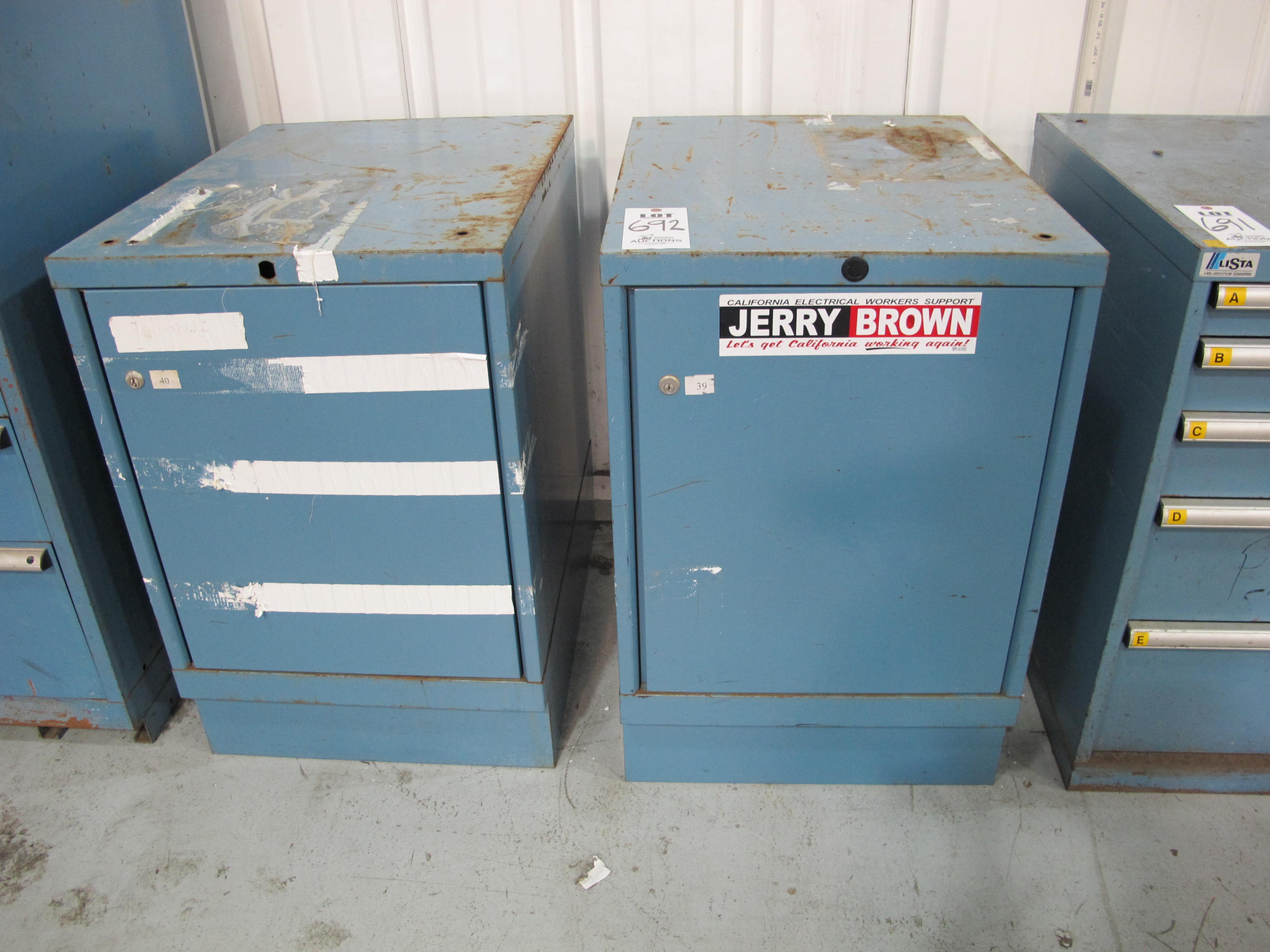LOT (2) CABINETS (G-49) LOADING & HANDLING FEE $25-