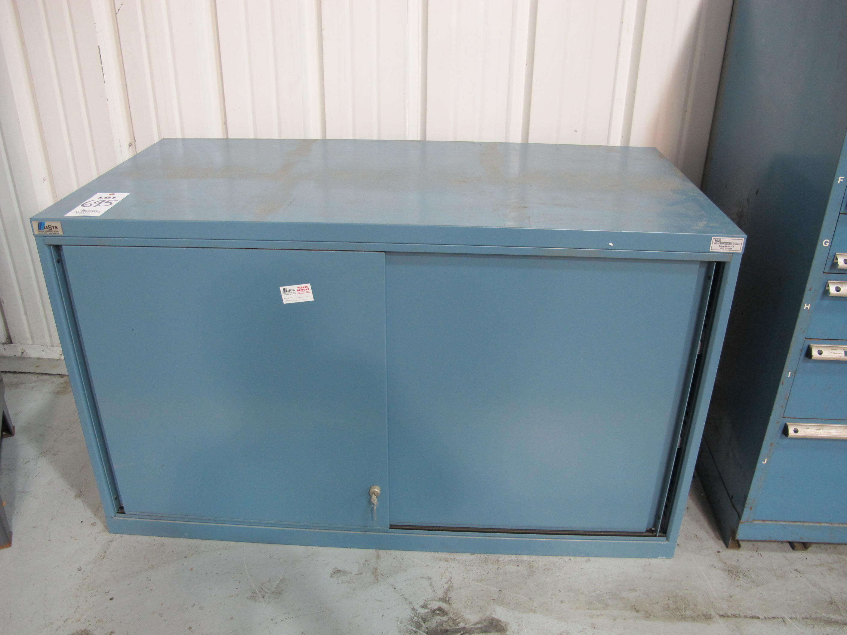 LISTA 2-DOOR TOOL CABINET (G-49) LOADING & HANDLING FEE $25-