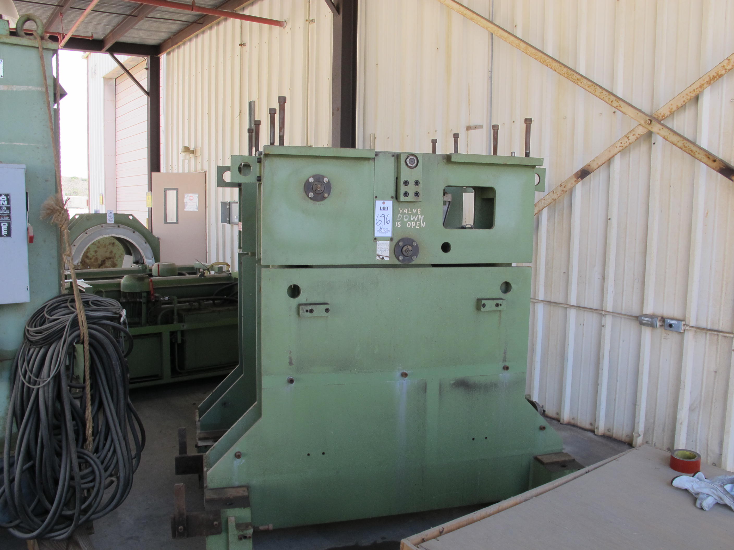 SCHENCK TREBEL MODEL HT11U BALANCER, (2) MODEL H11T BALANCING STANDS, (2) HYDRAULIC POWER SUPPLIES, (2) SECTIONS OF 5'X27' RAIL (RAILROAD TRACK), BALANCER TURNING WHEELS & SPARE PARTS, 460/3/60, S/N AHR0006 LOADING & HANDLING FEE $750-