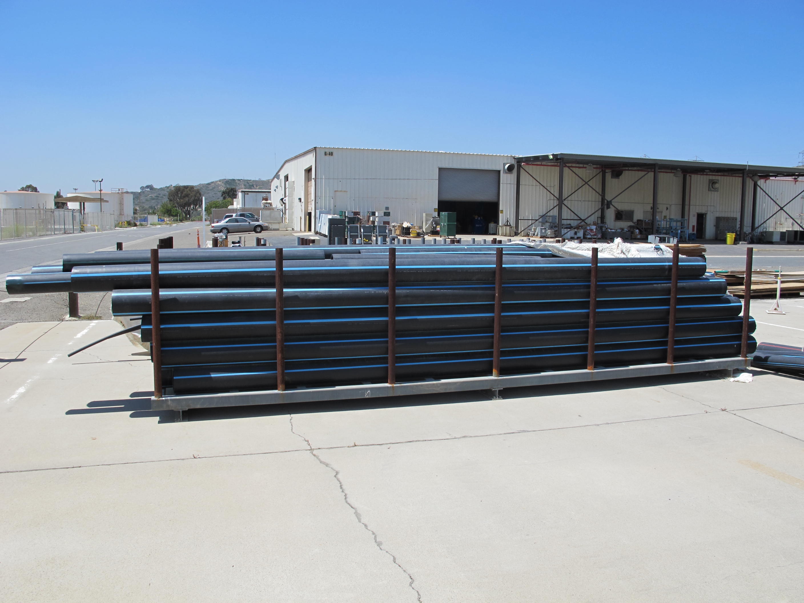 LOT (2) VMI SELF DUMP HOPPERS (G-49 OUTSIDE) LOADING & HANDLING FEE $30-