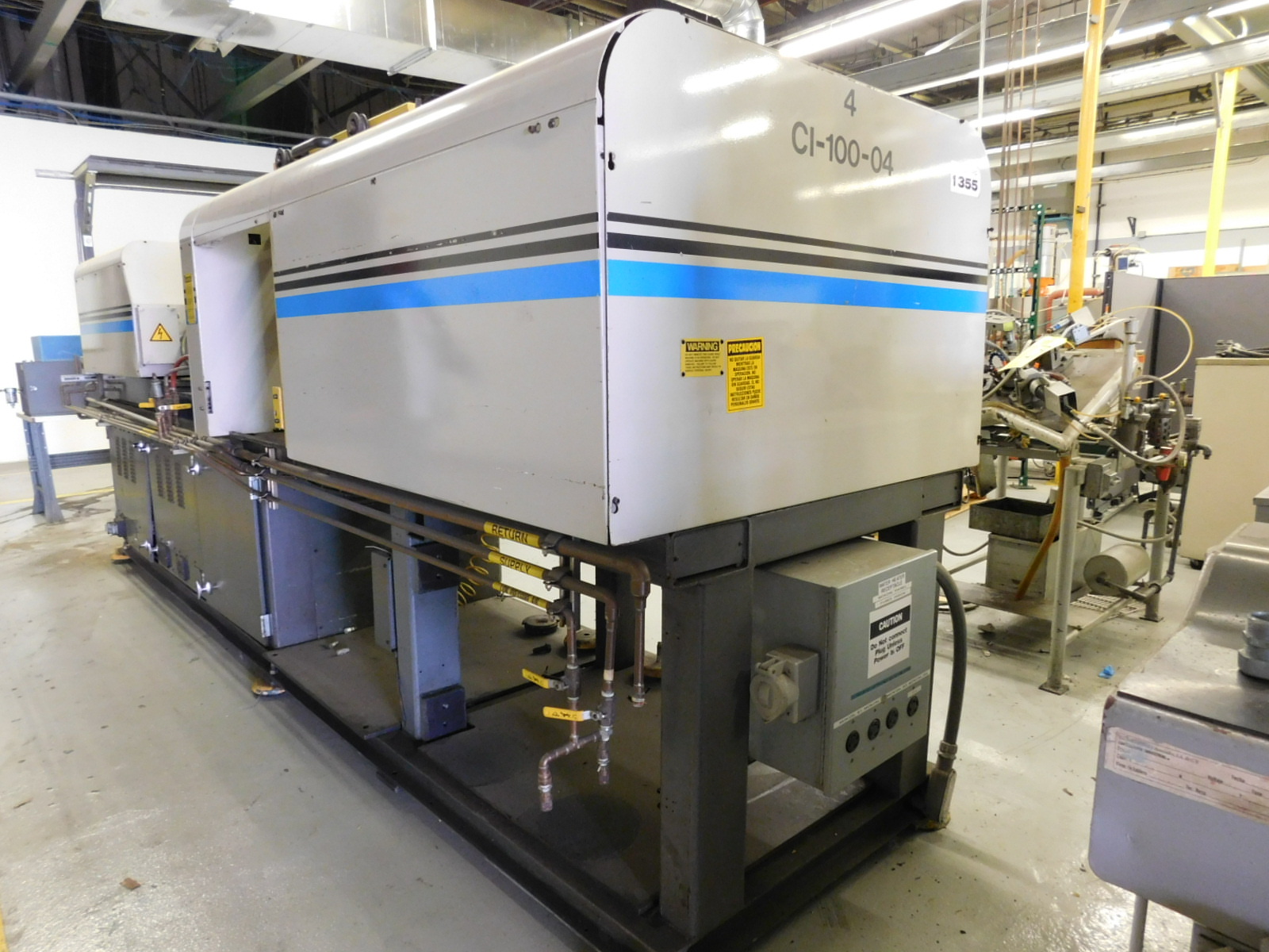 1990 CINCINNATI MILACRON INJECTION MOLDING PRESS W/FANUC CNC CONTROL, FANUC AUTOSHOT, MODEL 100-D, TYPE A07B-1005-B012, 100 TON, SHOT SIZE: 4 OZ, S/N A907E0217-71