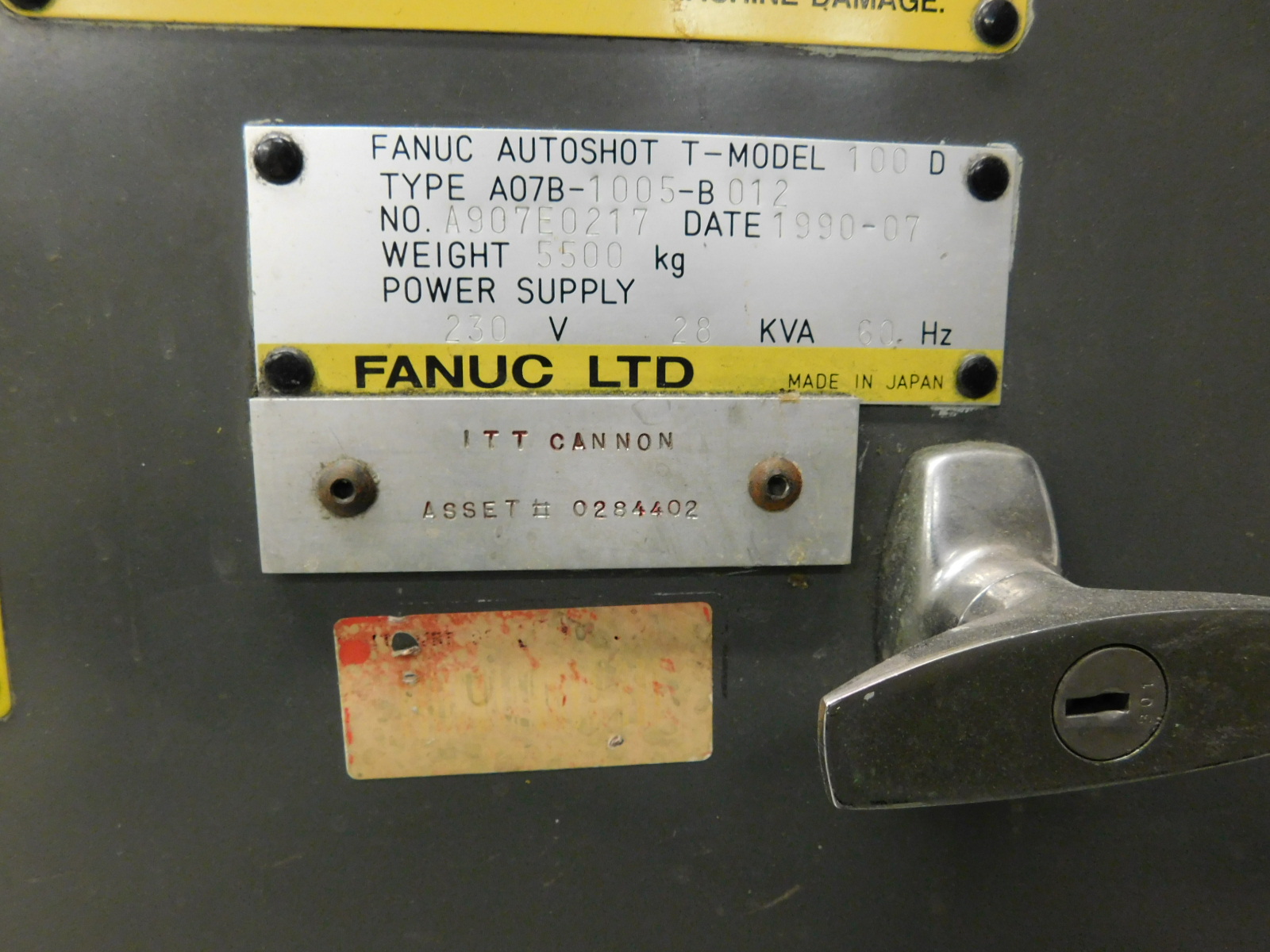 1990 CINCINNATI MILACRON INJECTION MOLDING PRESS W/FANUC CNC CONTROL, FANUC AUTOSHOT, MODEL 100-D, TYPE A07B-1005-B012, 100 TON, SHOT SIZE: 4 OZ, S/N A907E0217-71