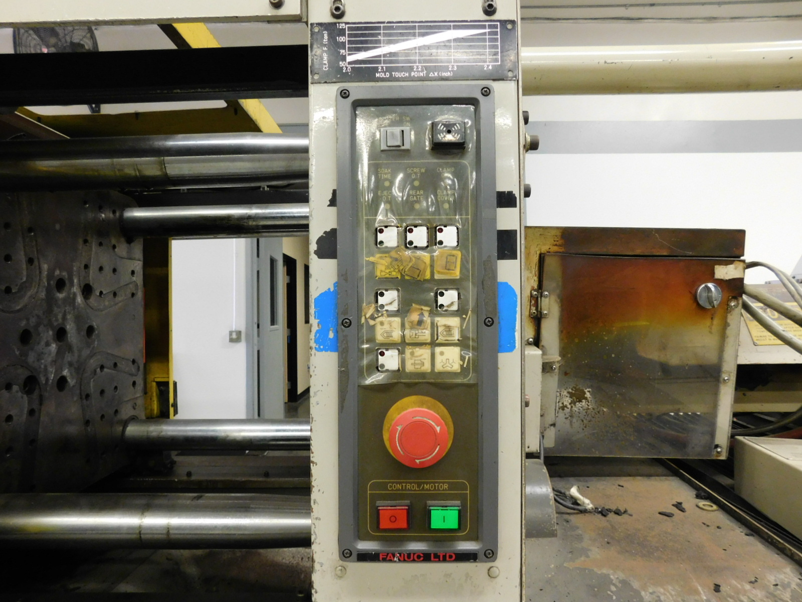 1990 CINCINNATI MILACRON INJECTION MOLDING PRESS W/FANUC CNC CONTROL, FANUC AUTOSHOT, MODEL 100-D, TYPE A07B-1005-B012, 100 TON, SHOT SIZE: 4 OZ, S/N A907E0217-71