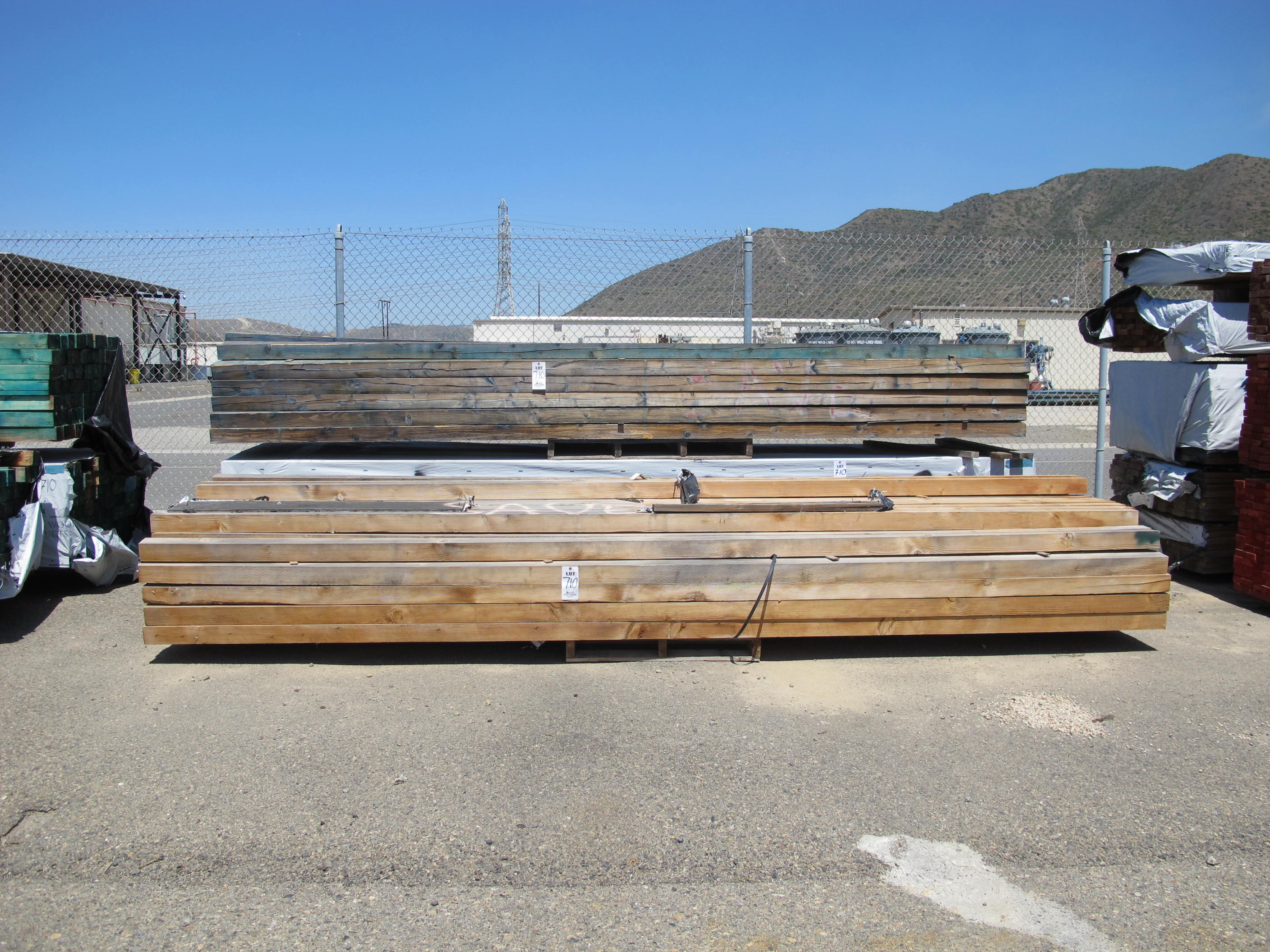 SIEMENS WATER TECHNOLOGIES MODEL 103020014 WATER TANK, LINED VESSEL, S/N 2014C200, MFG 8/2011 (G-49 OUTSIDE) LOADING & HANDLING FEE $250-