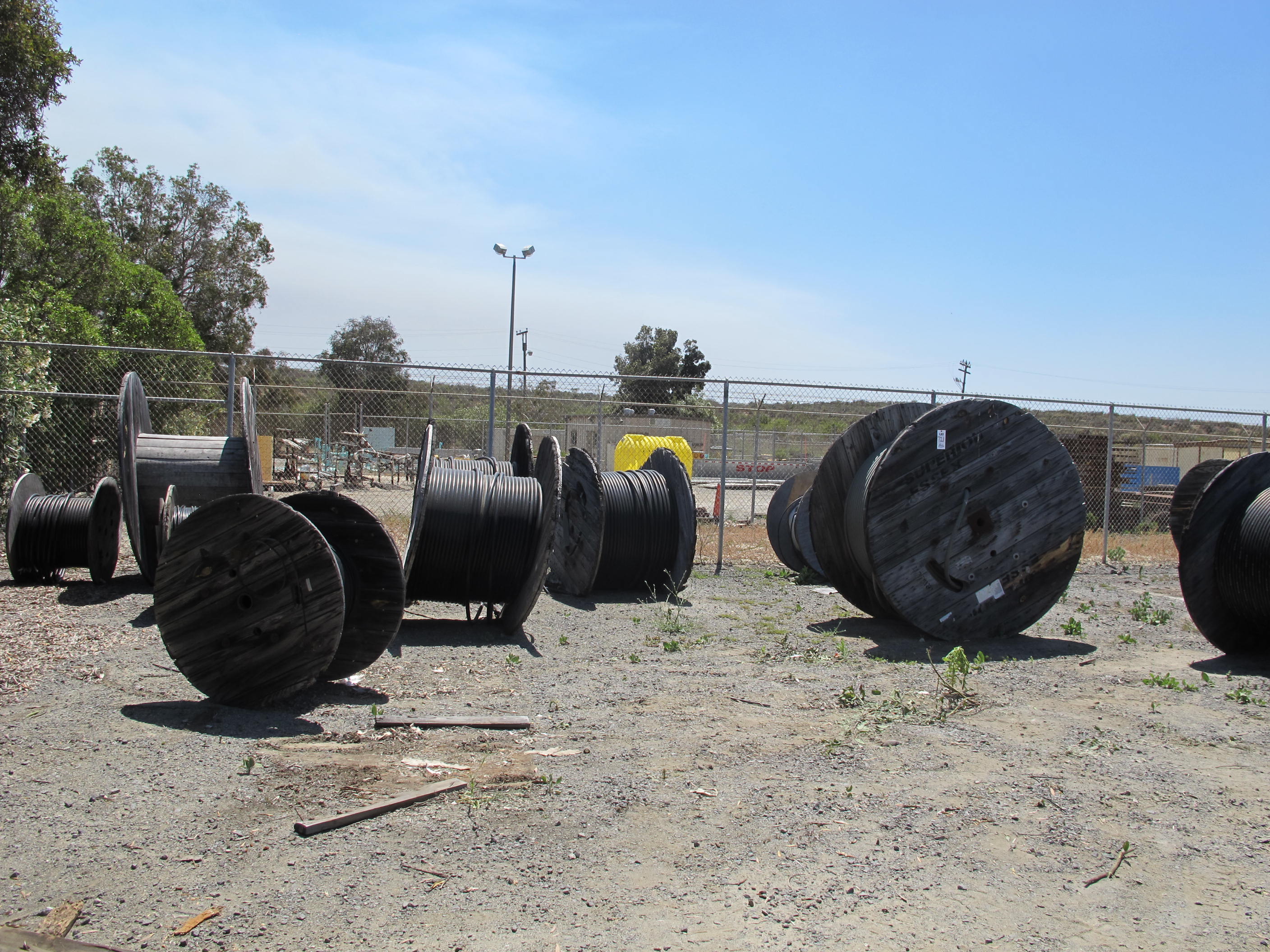 CEDM TRANSFER BOX , 56" X 20' X 40" X 4,170 LBS (G-49 YARD) LOADING & HANDLING FEE $100-