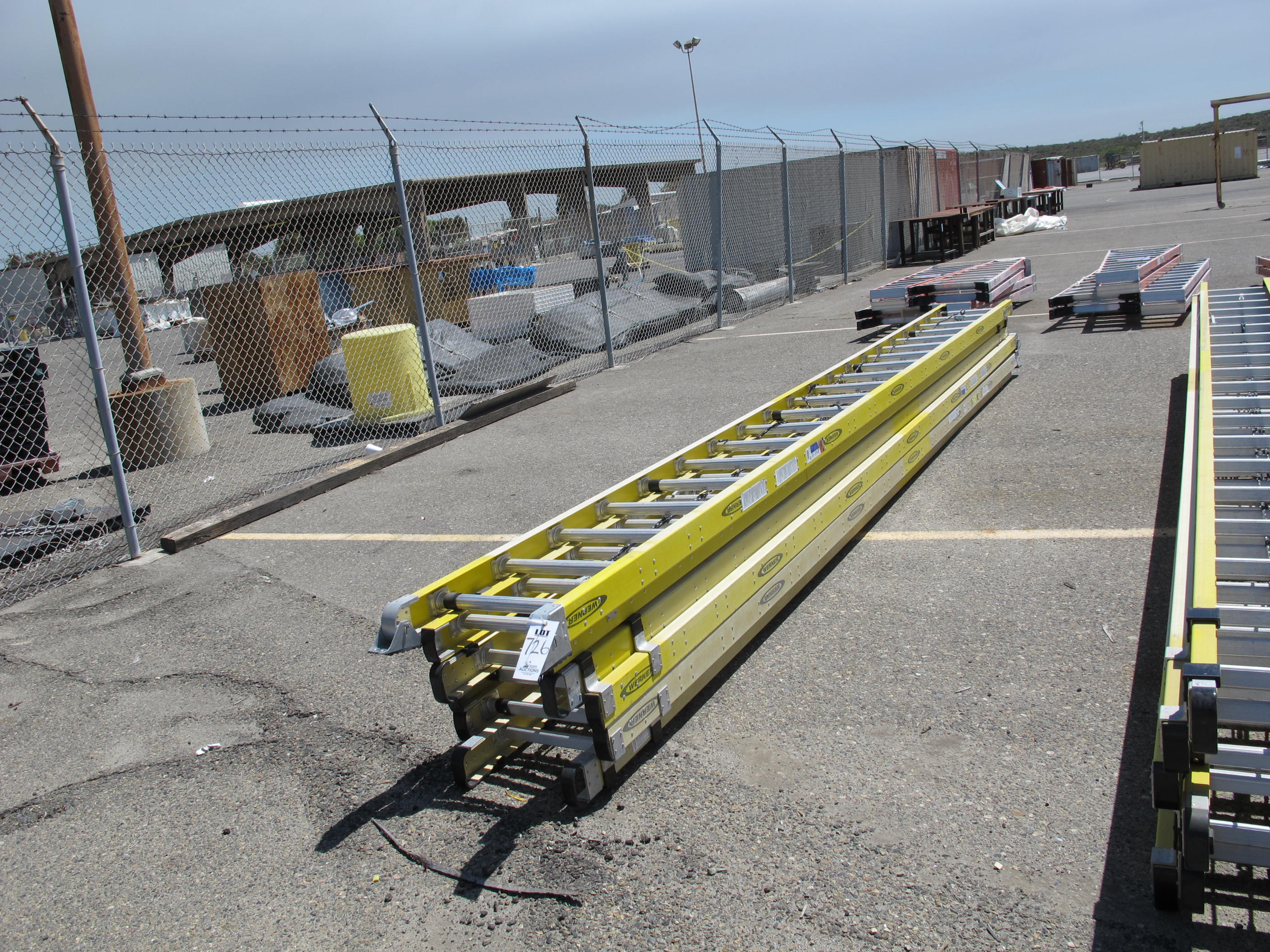 PLASTIC WATER STORAGE TANK (G-49 YARD) LOADING & HANDLING FEE $15-