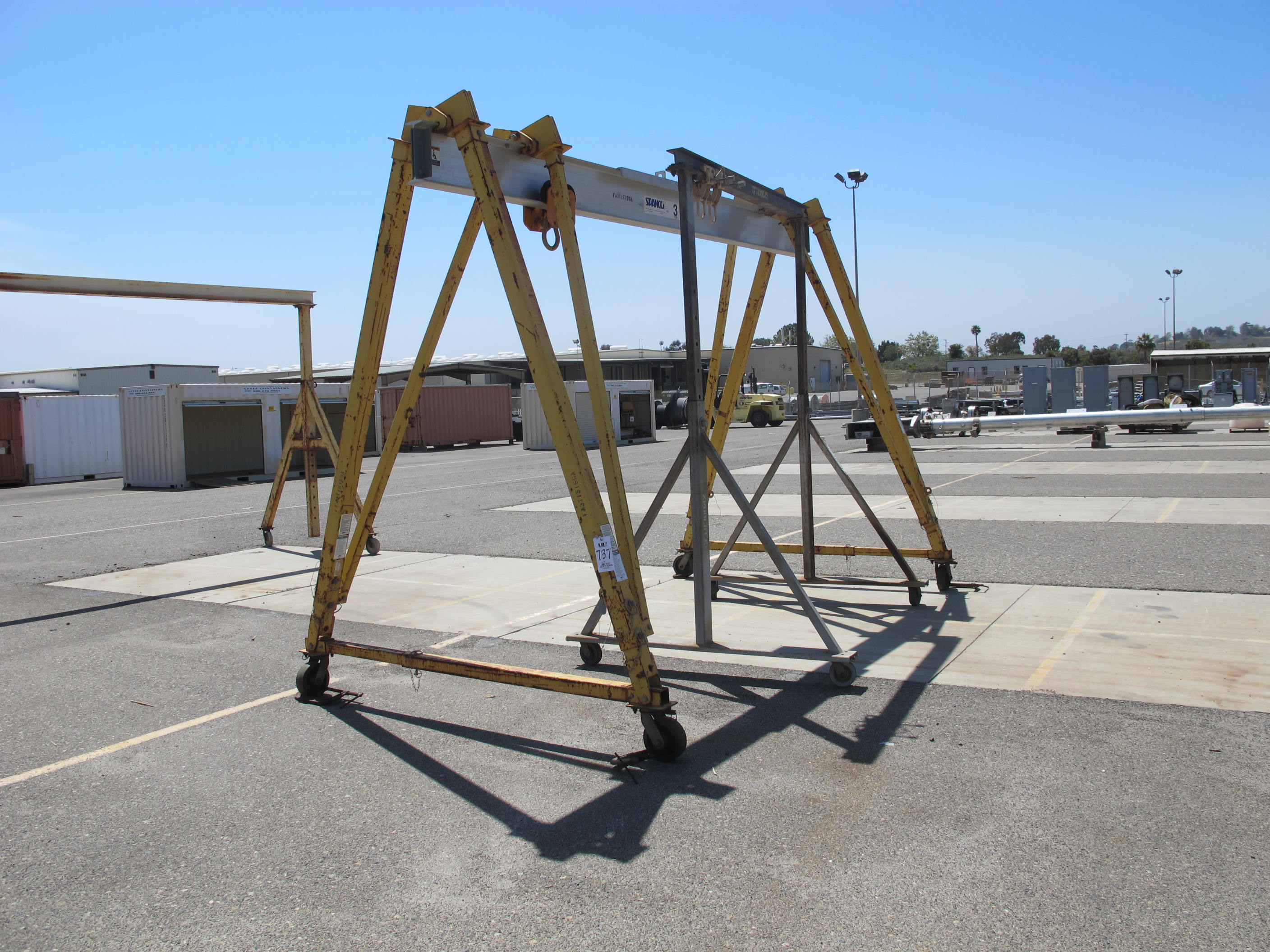 LOT (3) WERNER 10' LADDERS (G-49 YARD) LOADING & HANDLING FEE $15-