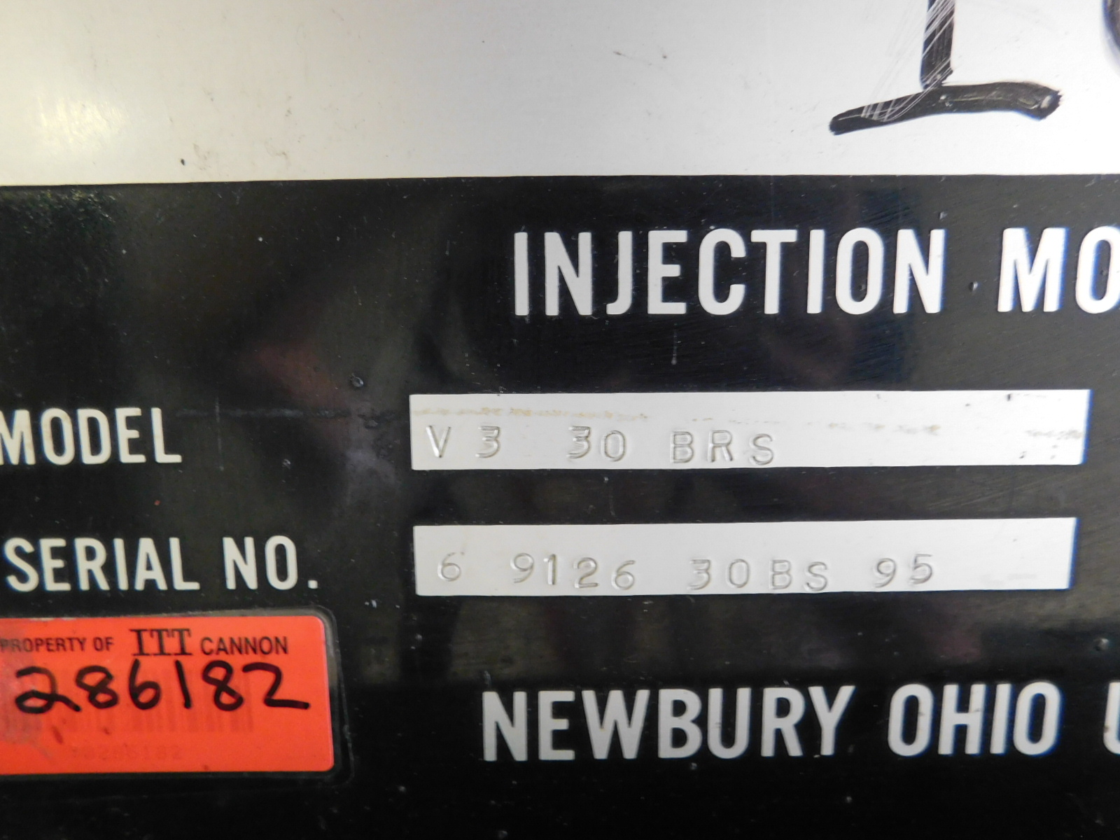 1995 NEWBURY VERTICAL INJECTION MOLDING MACHINE, MODEL V3 30 BRS, S/N 6912630BS95-74