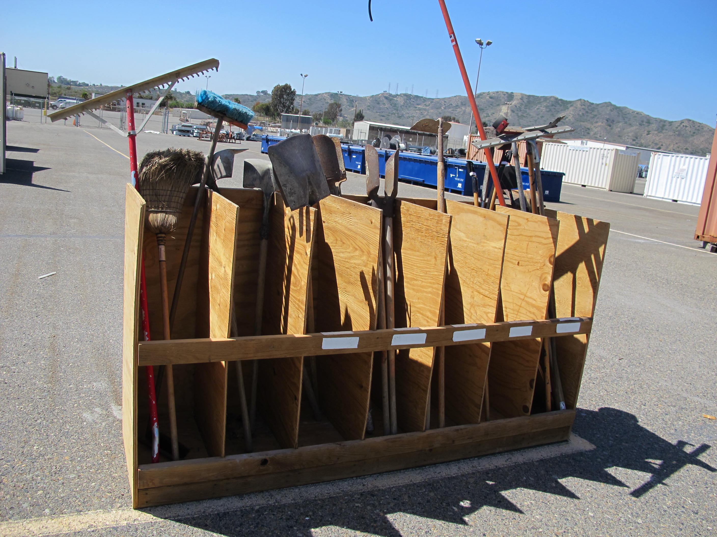 8' X 8' X 22' STORAGE CONTAINER W/ CONTENTS (G-49 YARD) LOADING & HANDLING FEE $175-