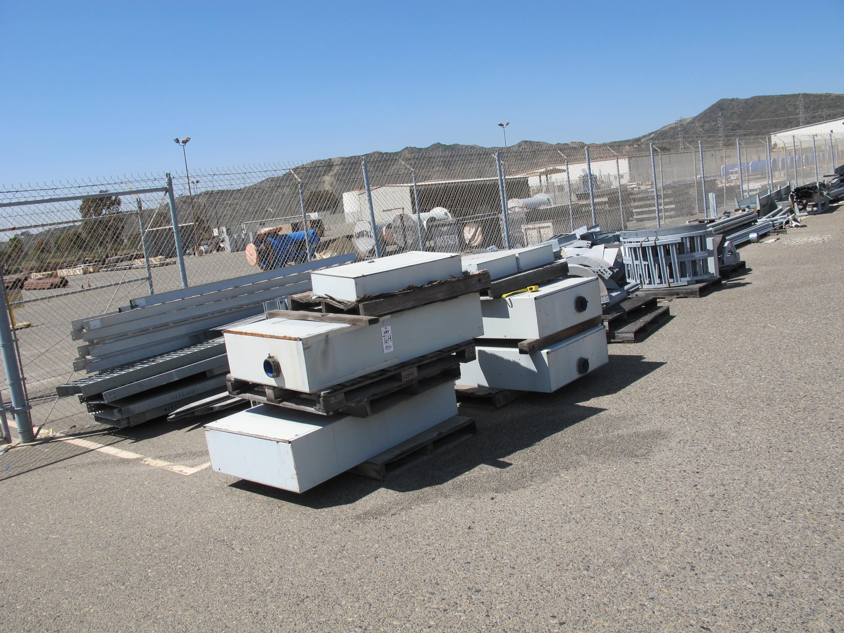 8' X 8' X 20' STORAGE CONTAINER W/ CONTENTS (G-49 YARD) LOADING & HANDLING FEE $175-