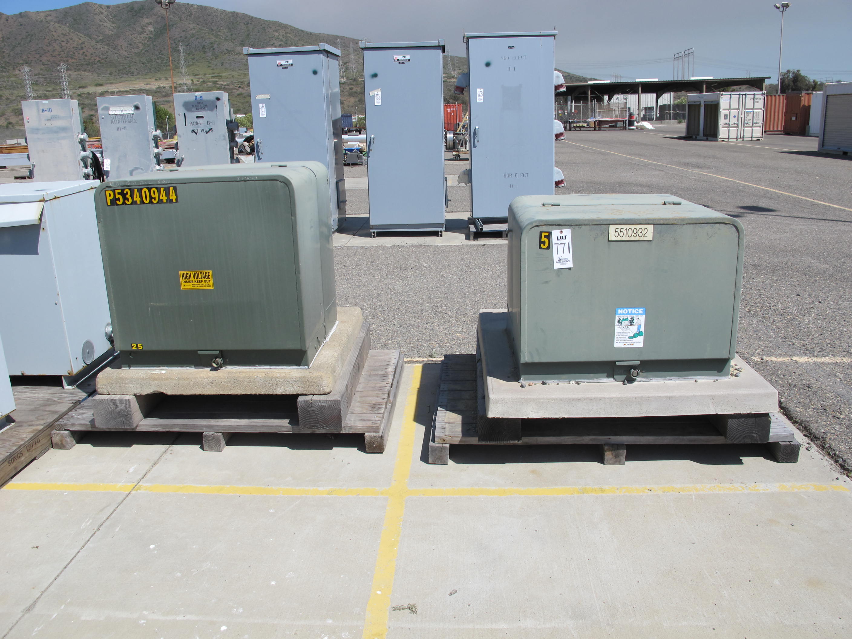 LOT (3) PORTABLE POWER STATIONS (G-49 YARD) LOADING & HANDLING FEE $30-