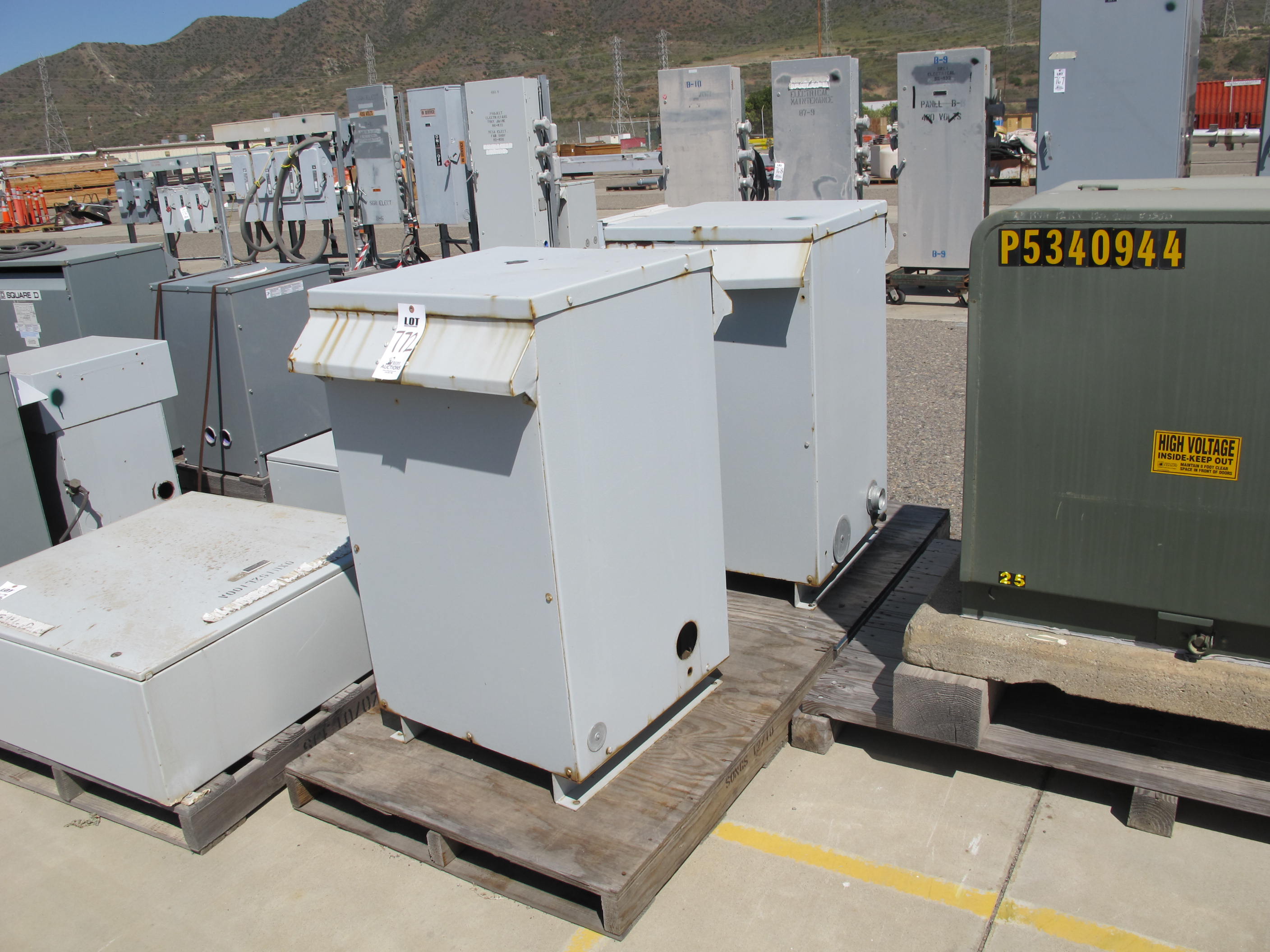 LOT (3) ELECTRICAL BOXES (G-49 YARD) LOADING & HANDLING FEE $30-