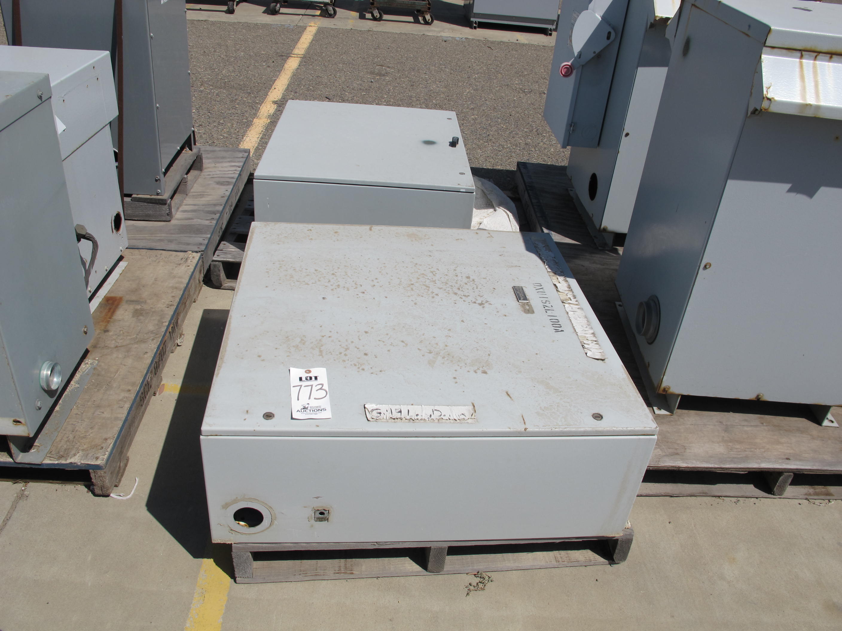 LOT ASSORTED ELECTRICAL BOXES (G-49 YARD) LOADING & HANDLING FEE $30-