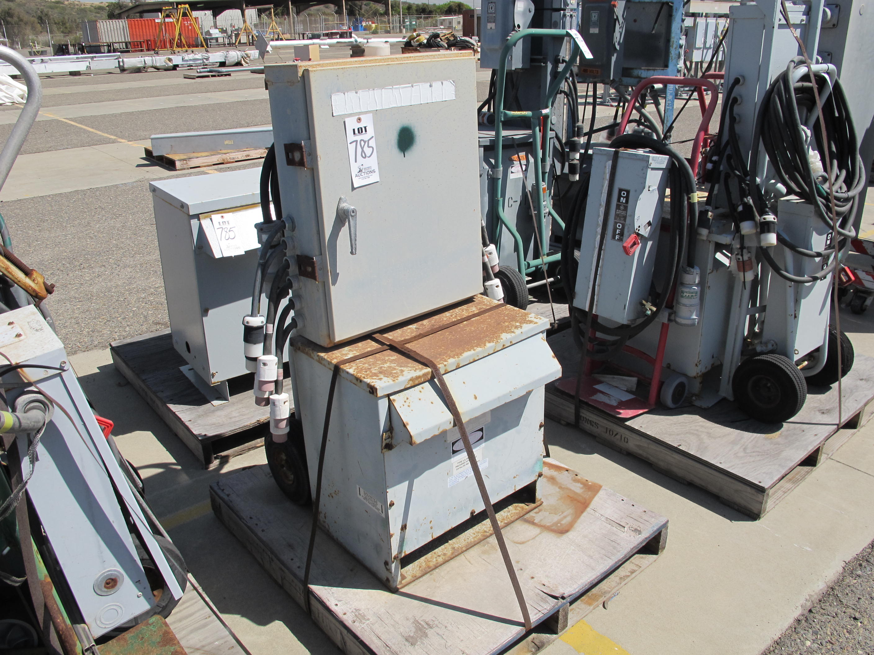 LOT (5) ASSORTED TRANSFORMERS (G-49 YARD) LOADING & HANDLING FEE $15-