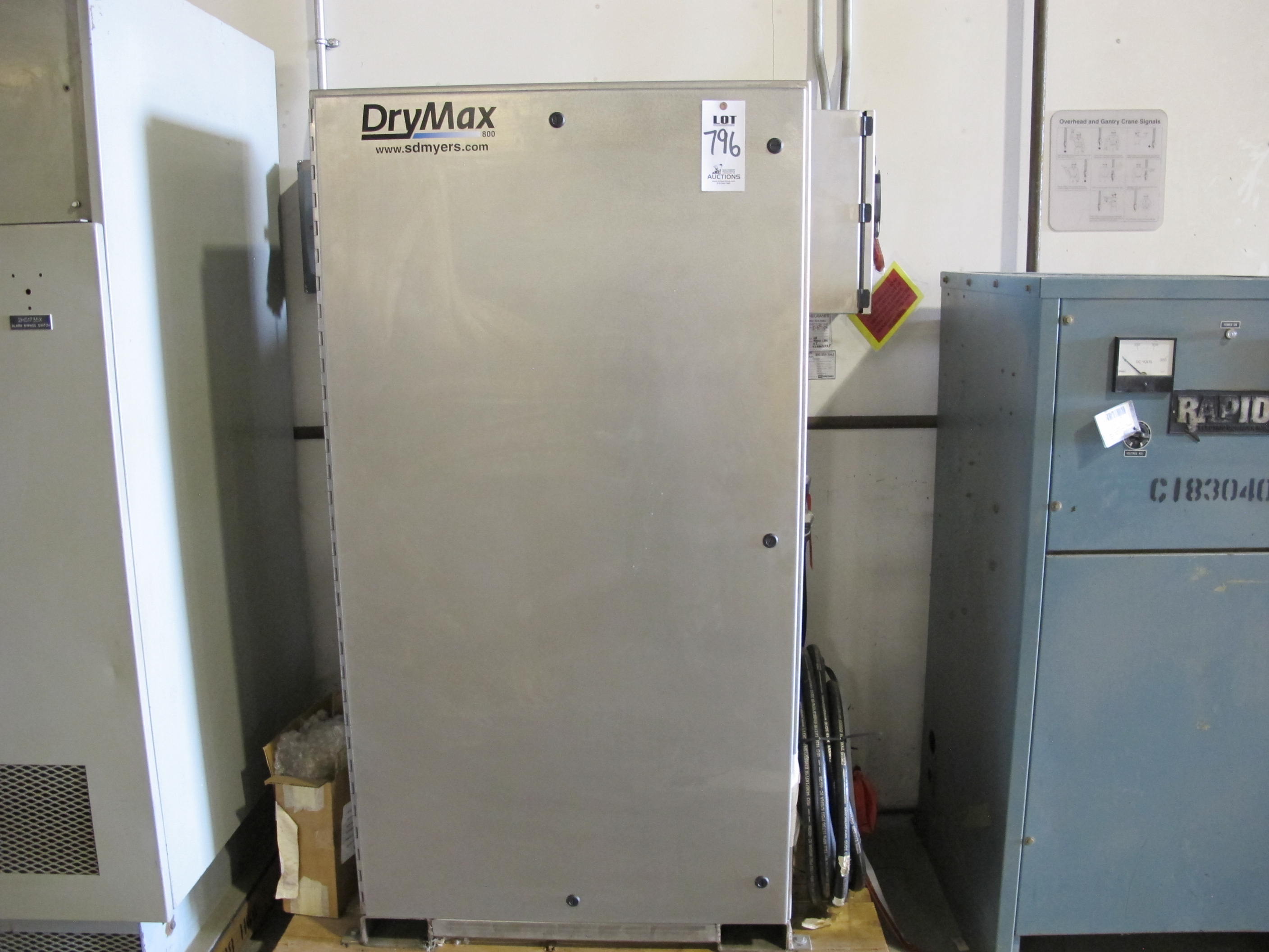 PORTABLE POWER STATION (G-49) LOADING & HANDLING FEE $15-