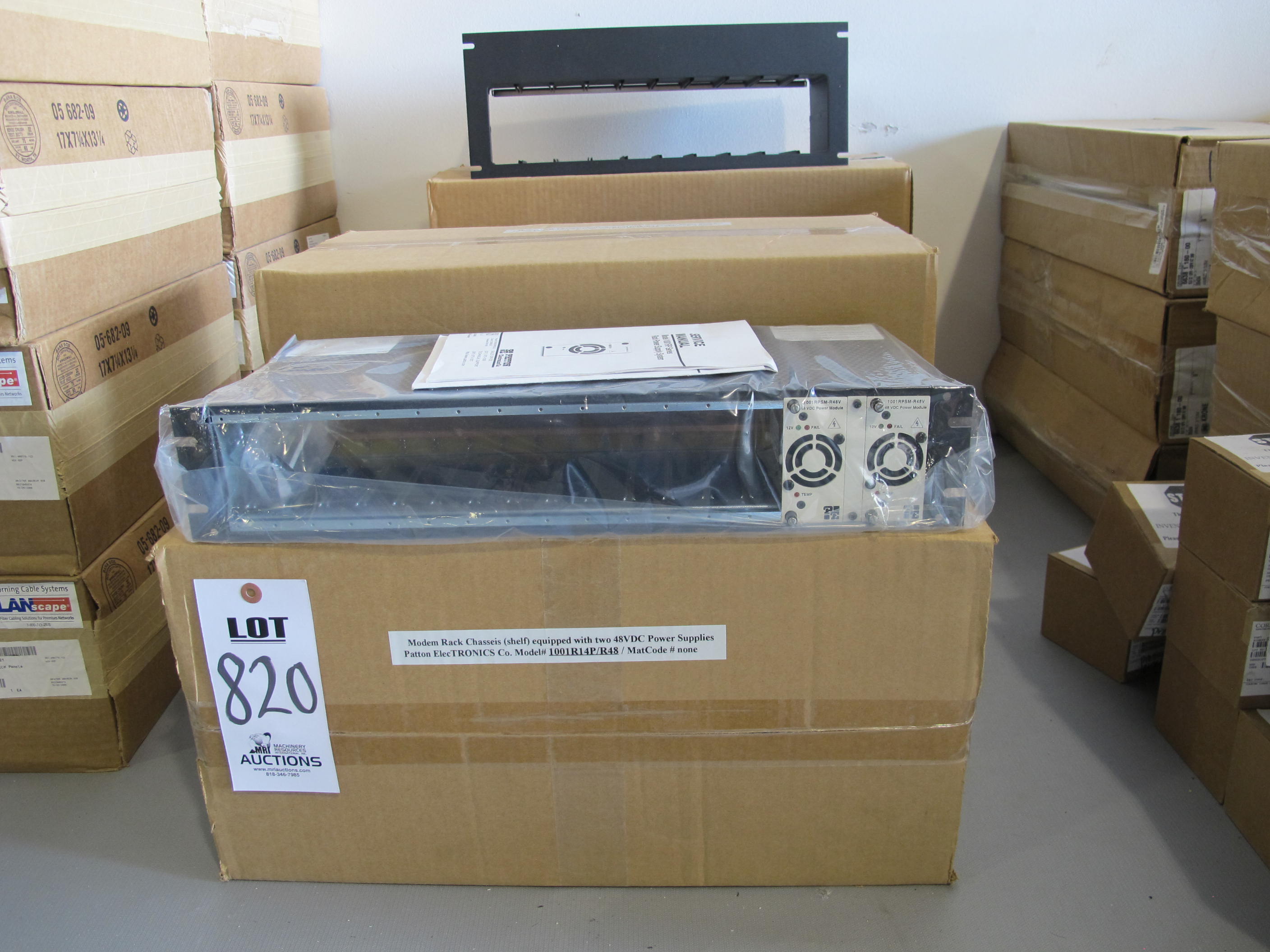 LOT MODULAR FURNITURE BRACKETS (G-49) LOADING & HANDLING FEE $5-