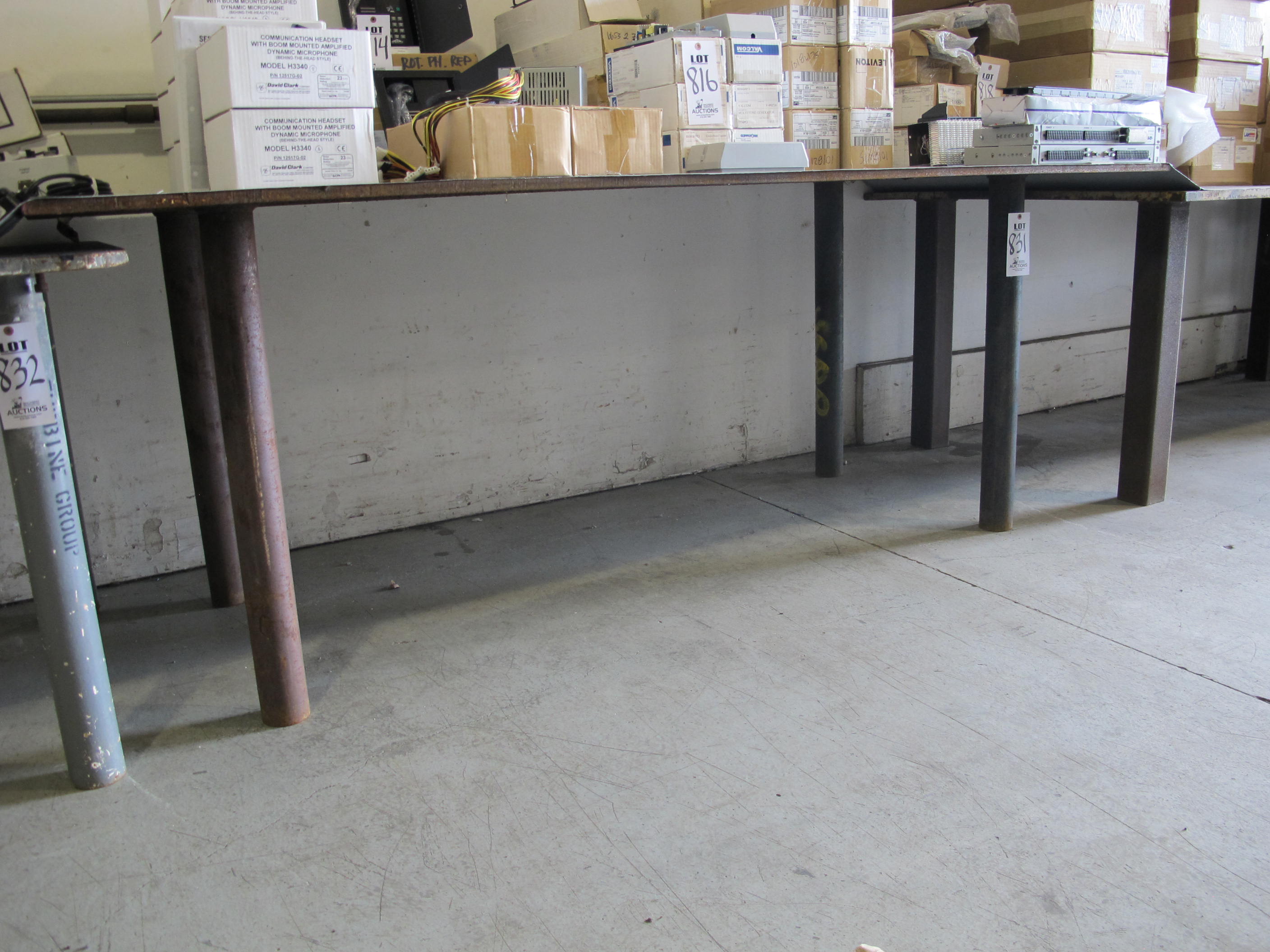 SONY 32" TV IN CASE (G-49) LOADING & HANDLING FEE $15-