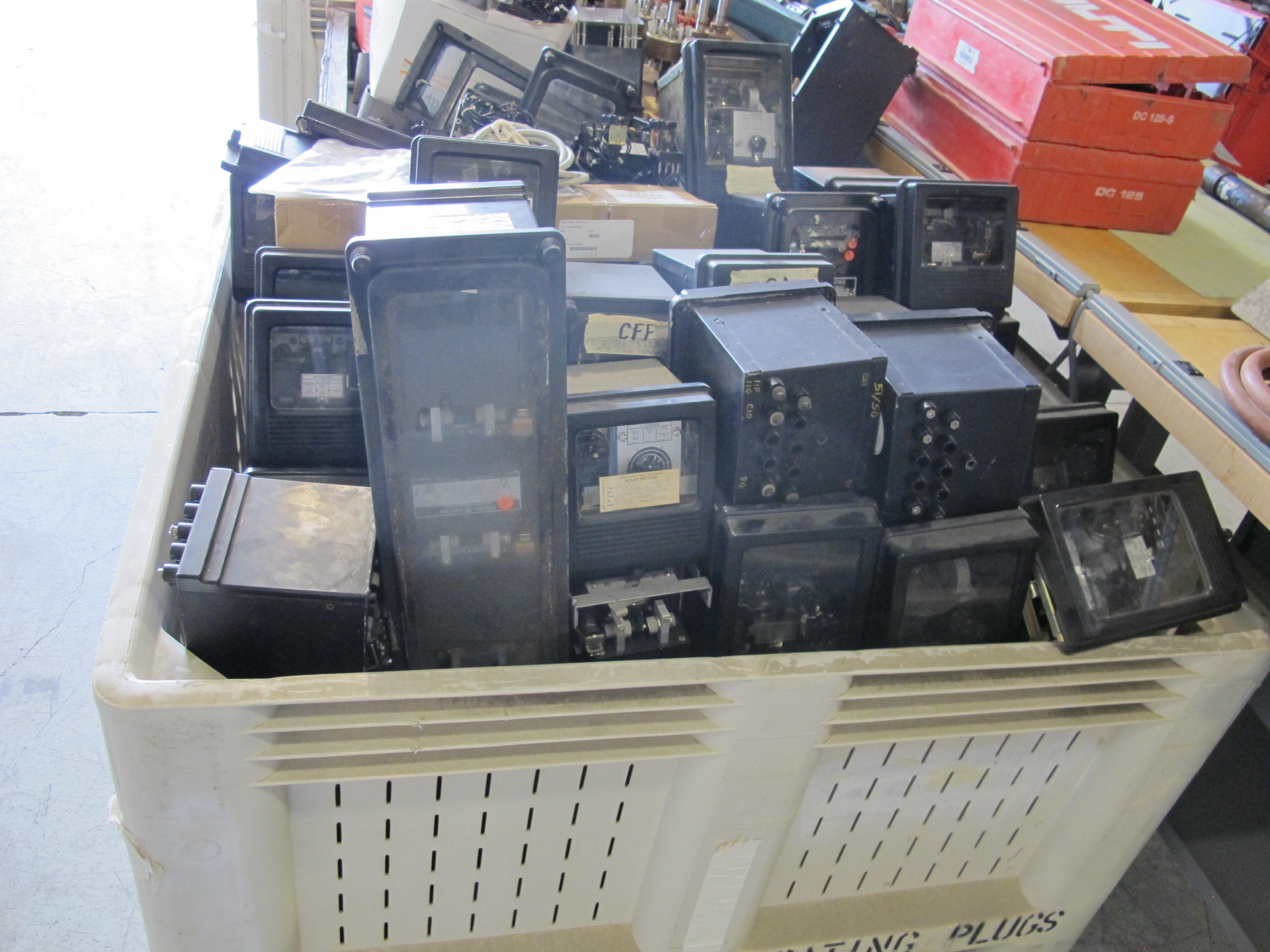 8' X 4' X 3/4" WELDING TABLE (G-49) LOADING & HANDLING FEE $25-