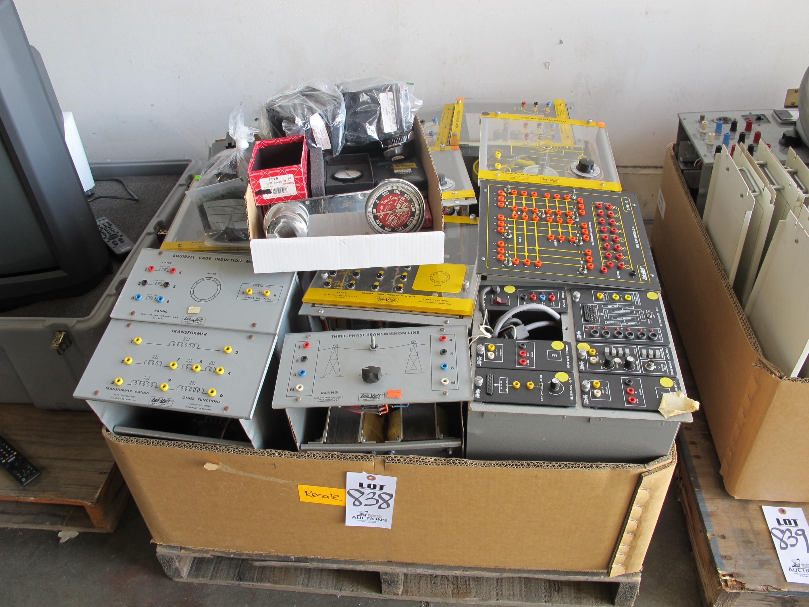 LOT PALLET ASSORTED TESTING EQUIPMENT (G-49) LOADING & HANDLING FEE $15-