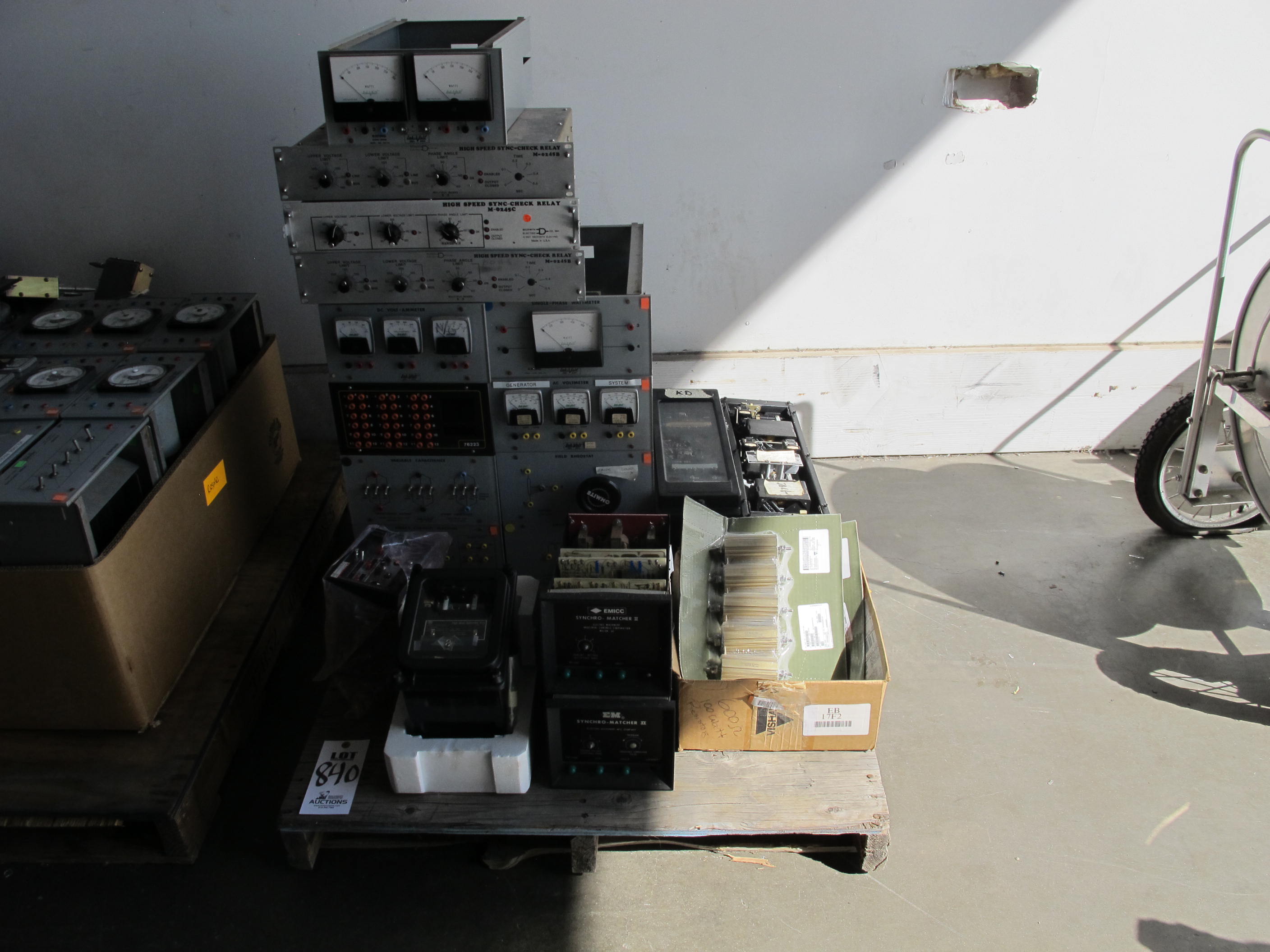 LOT PALLET ASSORTED TESTING EQUIPMENT (G-49) LOADING & HANDLING FEE $15-