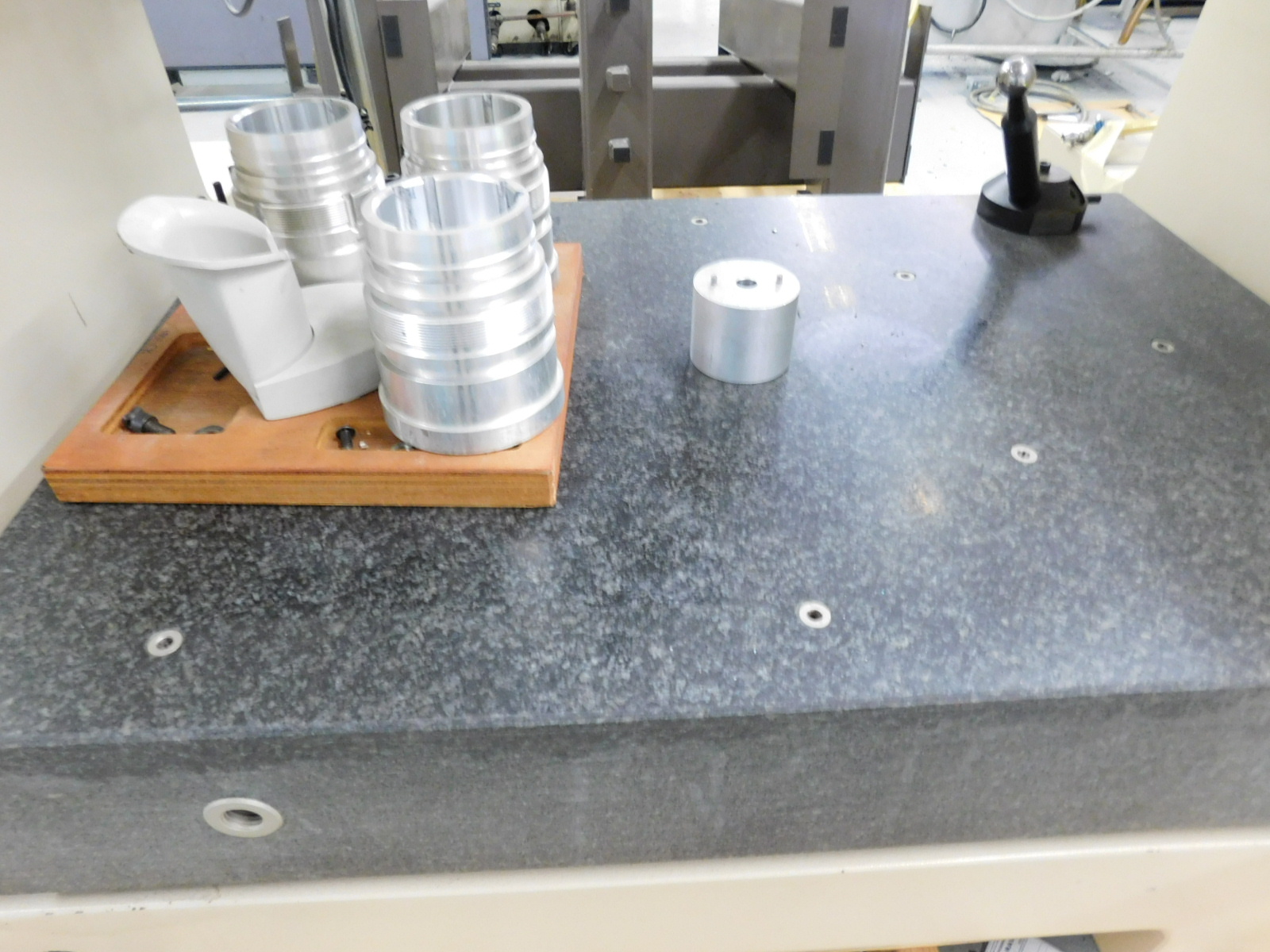 MITUTOYO FN 704 COORDINATE MEASURING MACHINE, W/GRANITE SURFACE PLATE-85