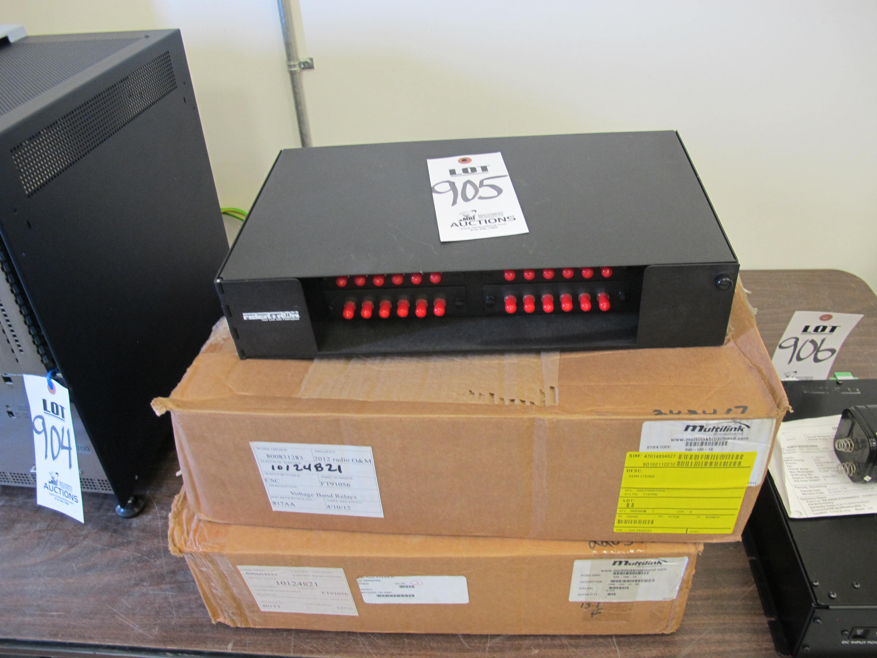 LOT (2) ASSORTED TESTING UNITS (G-49) LOADING & HANDLING FEE $5-