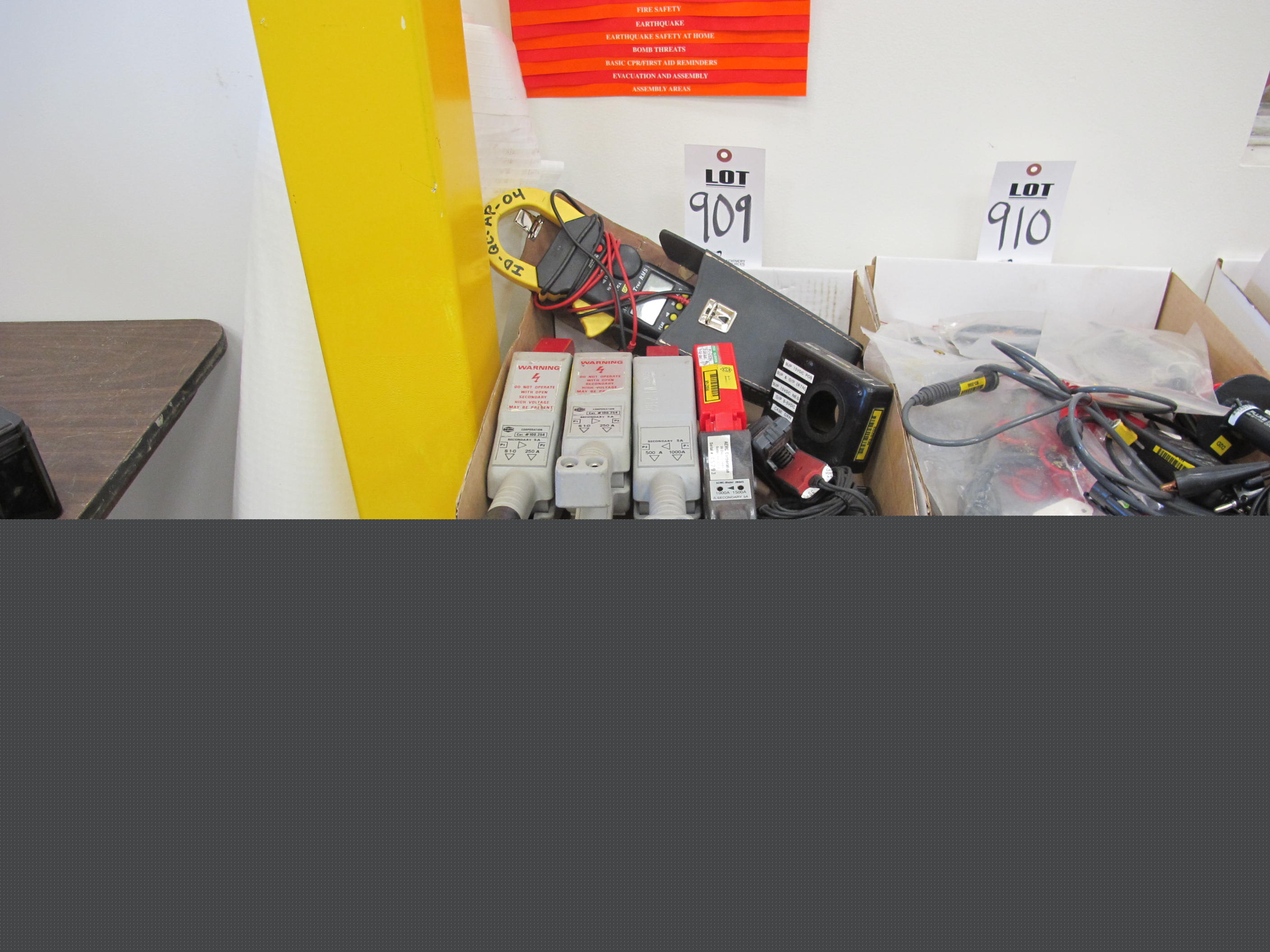 WILMORE SERIES 1735 DC-AC INVERTER (G-49) LOADING & HANDLING FEE $5-