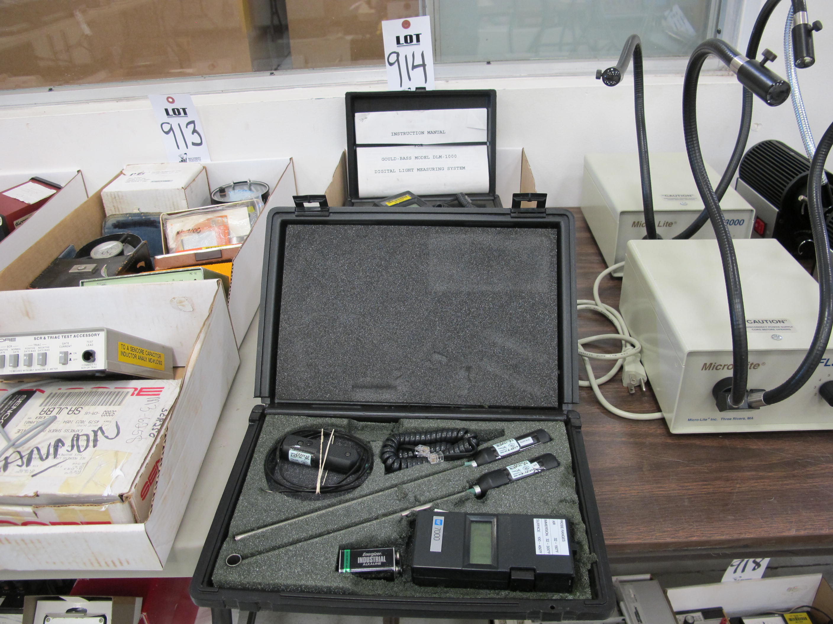 LOT ASSORTED THERMOMETERS & PROBES (G-49) LOADING & HANDLING FEE $5-