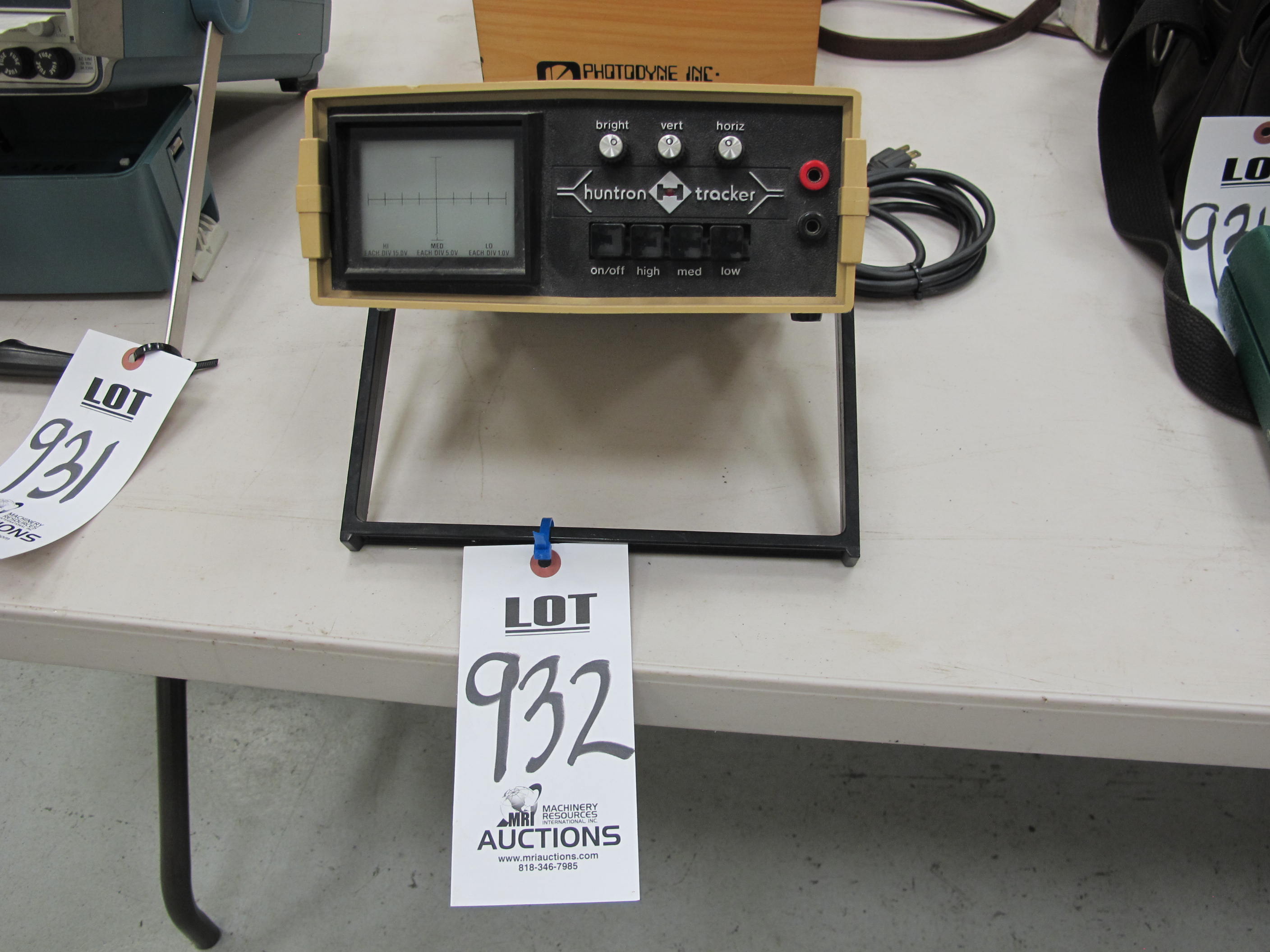 LAB-VOLT MODEL 793 OSCILLOSCOPE 20MHZ (G-49) LOADING & HANDLING FEE $5-
