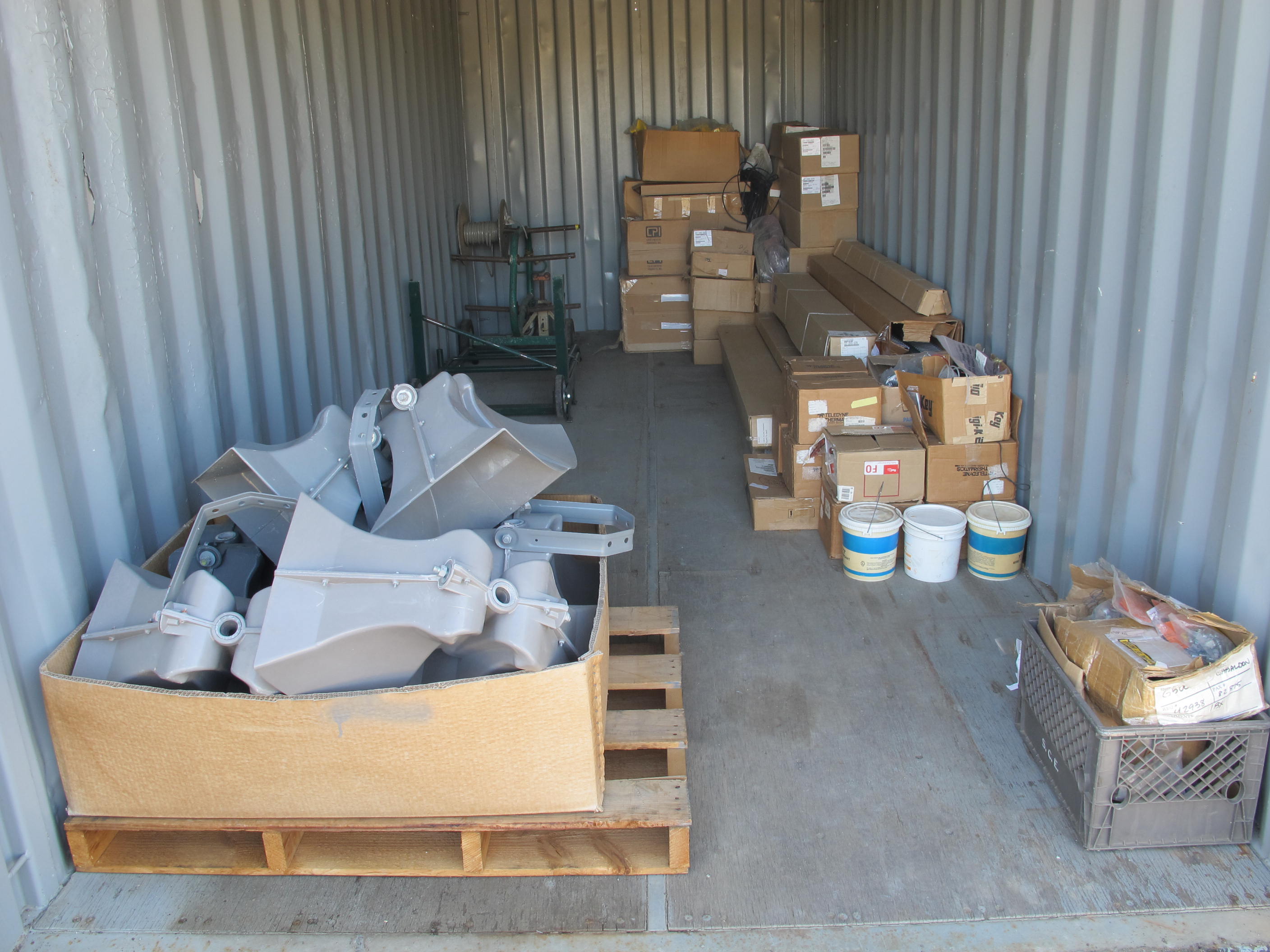 8' X 8' X 20' STORAGE CONTAINER W/ CONTENTS (WH LOT) LOADING & HANDLING FEE $175-