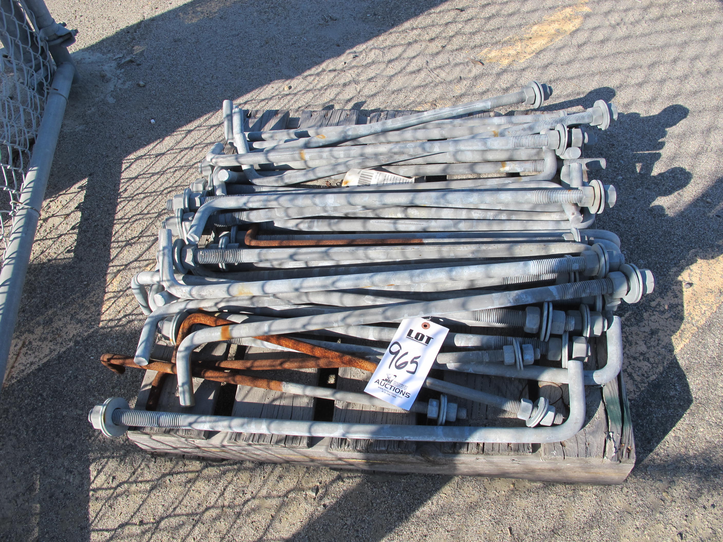 8' X 8' X 20' STORAGE CONTAINER W/ CONTENTS (WH LOT) LOADING & HANDLING FEE $175-