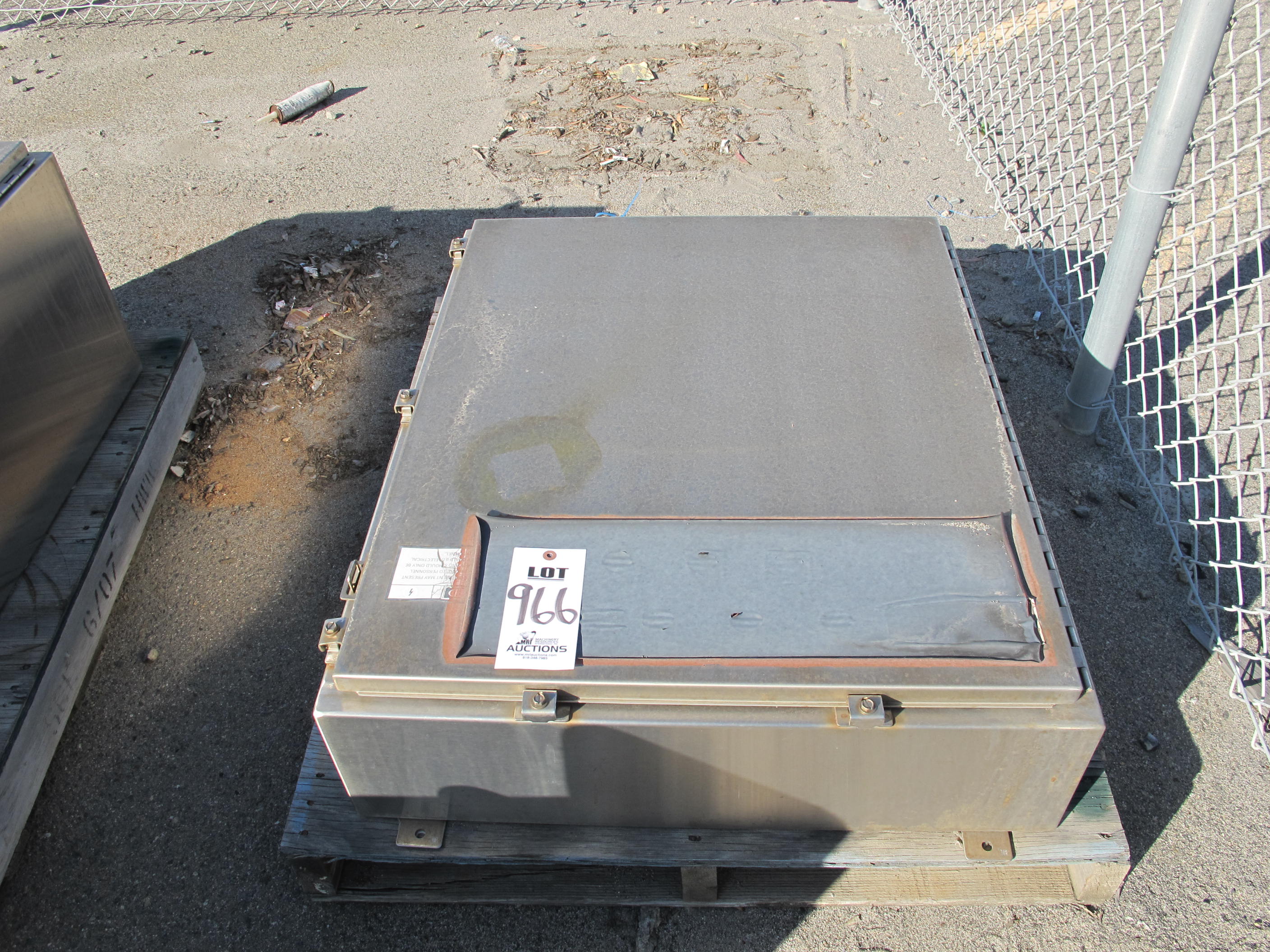 8' X 8' X 20' STORAGE CONTAINER W/ CONTENTS (WH LOT) LOADING & HANDLING FEE $175-