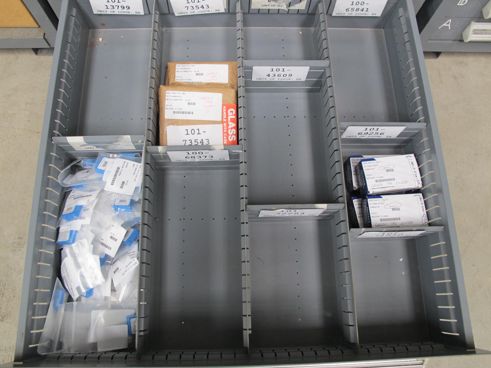 STANLEY VIDMAR CABINET, 8 DRAWER, TO INCLUDE: BRACKETS, SPACERS, FILTERS. LOCATED AT W-44. LOADING AND HANDLING FEE $25-352