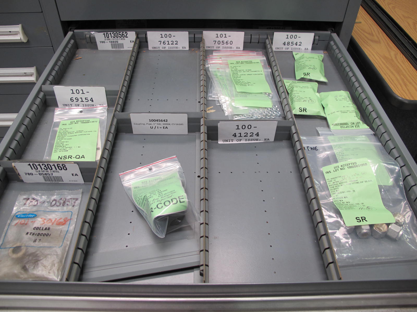 STANLEY VIDMAR CABINET, 5 DRAWER, TO INCLUDE: BALL VALVES, GLOBE VALVE, 1000 AMP SHUNT, HOSE CLAMPS, INDICATORS. LOCATED AT W-44. LOADING AND HANDLING FEE $25-362
