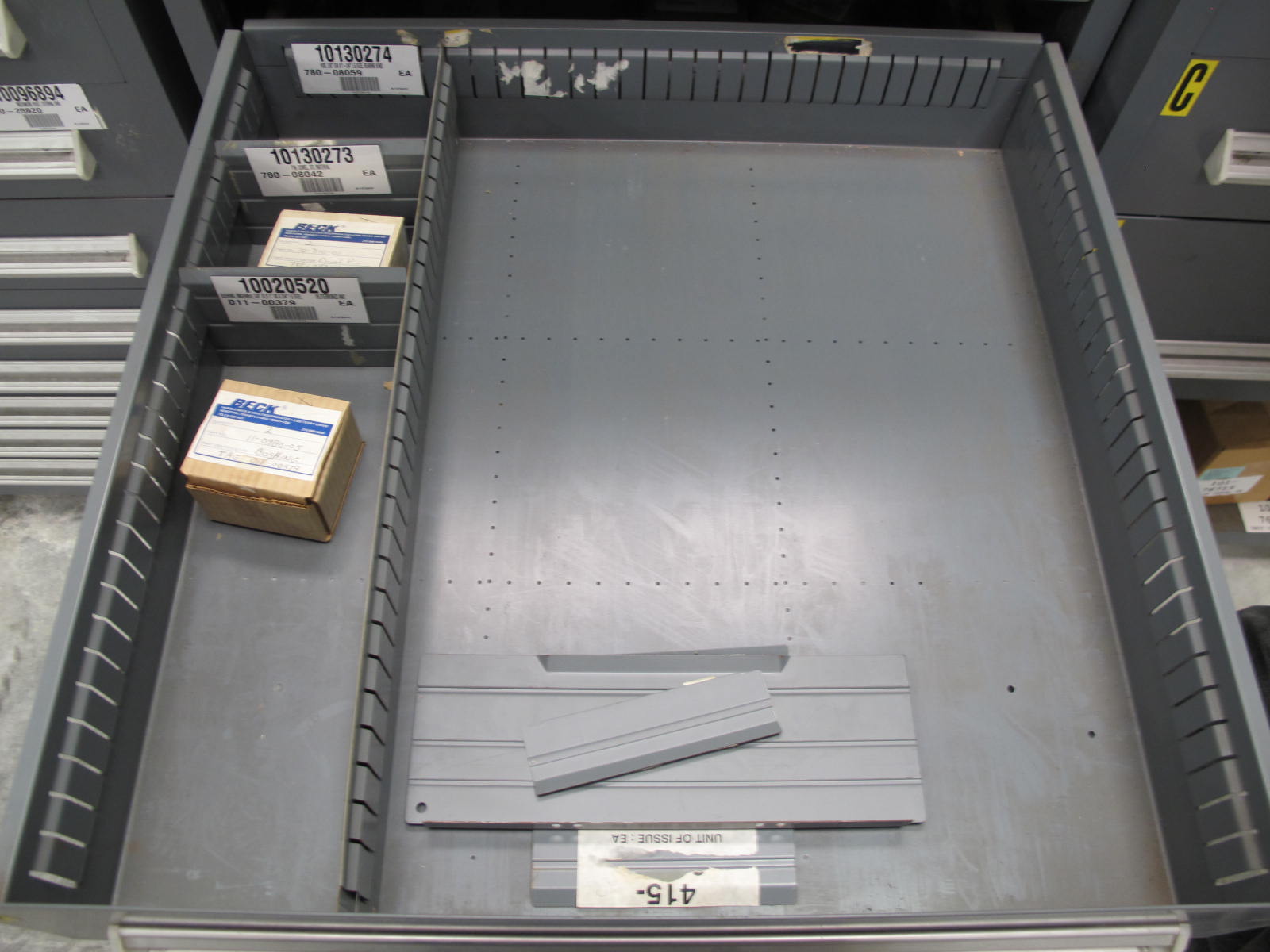 STANLEY VIDMAR CABINET, 5 DRAWER, TO INCLUDE: SWITCHES, BEZEL PRESS ASSEMBLIES, PUMP RETAINERS, SCREWS. LOCATED AT W-44. LOADING AND HANDLING FEE $25-363