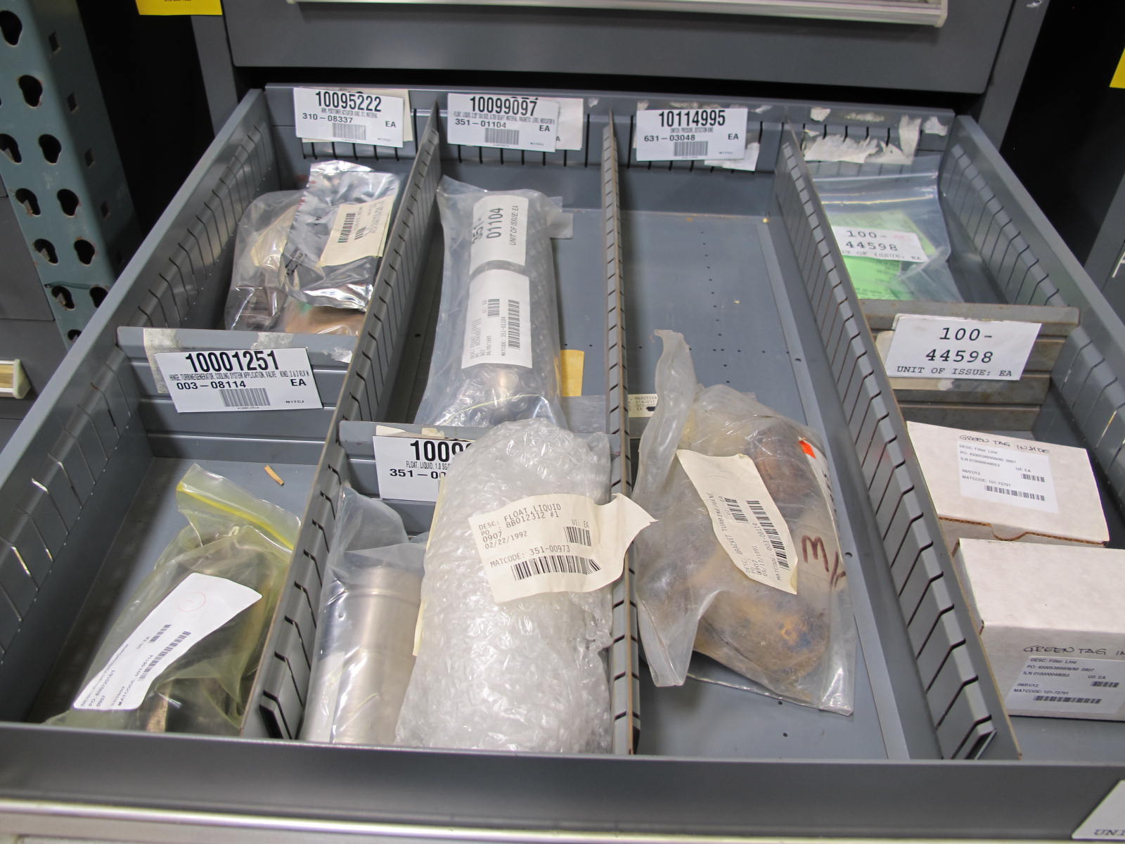 STANLEY VIDMAR CABINET, 11 DRAWER, TO INCLUDE: BIFURCATED CONTACTS, HINGES, BRACKETS, CORDS, MISC MODULES, THERMOWELLS, ELECTRICAL CONNECTORS, PROTECTORS, ELECTRIC VOLT METERS, PROBES. LOCATED AT W-50 . LOADING AND HANDLING FEE $25-373