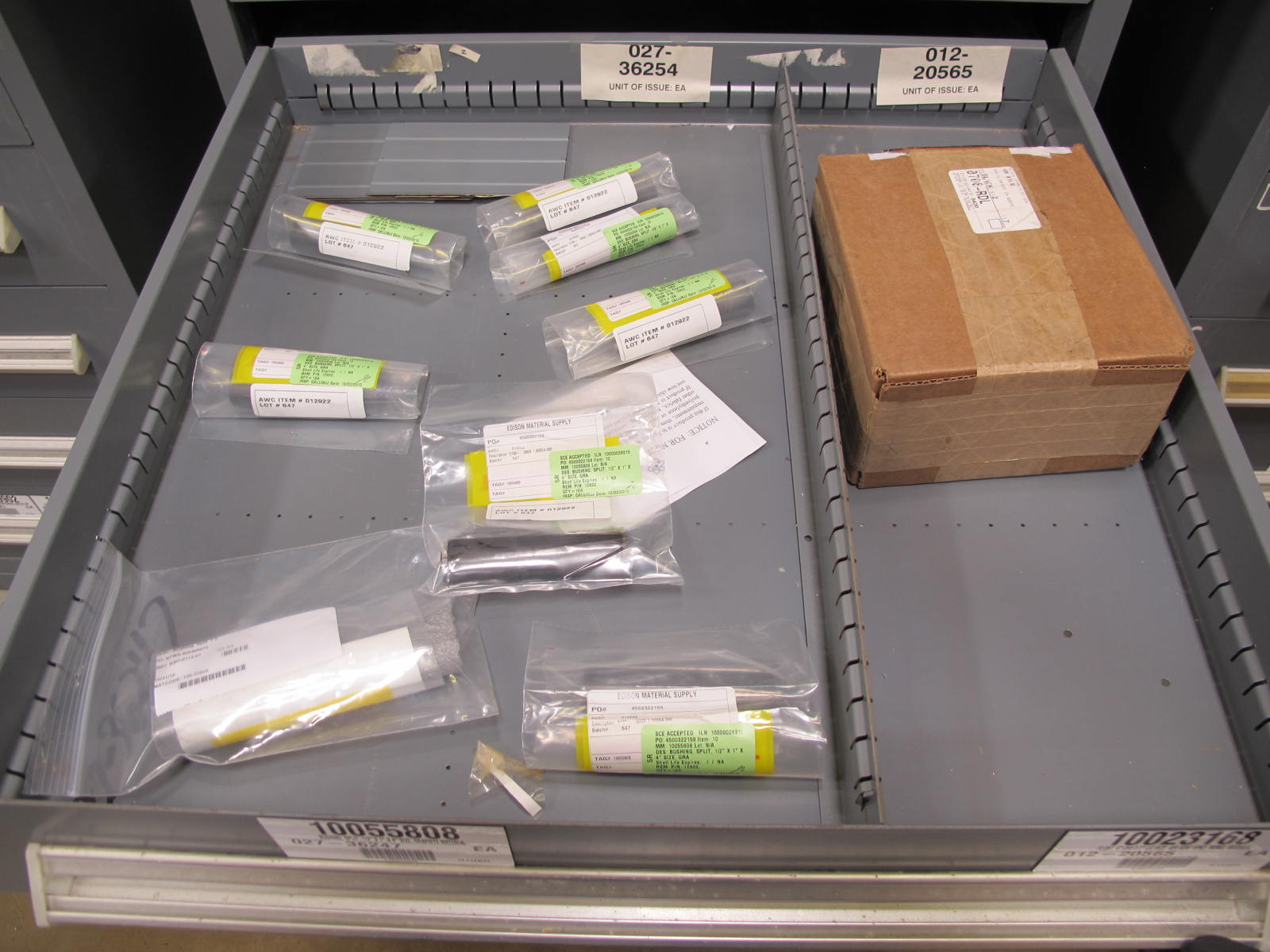 STANLEY VIDMAR CABINET, 11 DRAWER, TO INCLUDE: AMP METER, THERMOSTAT, TRANSMITTER ASSEMBLY, CONNECTOR SLEEVES, SPECTROME AMPLIFIER, PILOT RELAY, FUSES, FLOAT MONELS, CORDS. LOCATED AT W-50 . LOADING AND HANDLING FEE $25-374