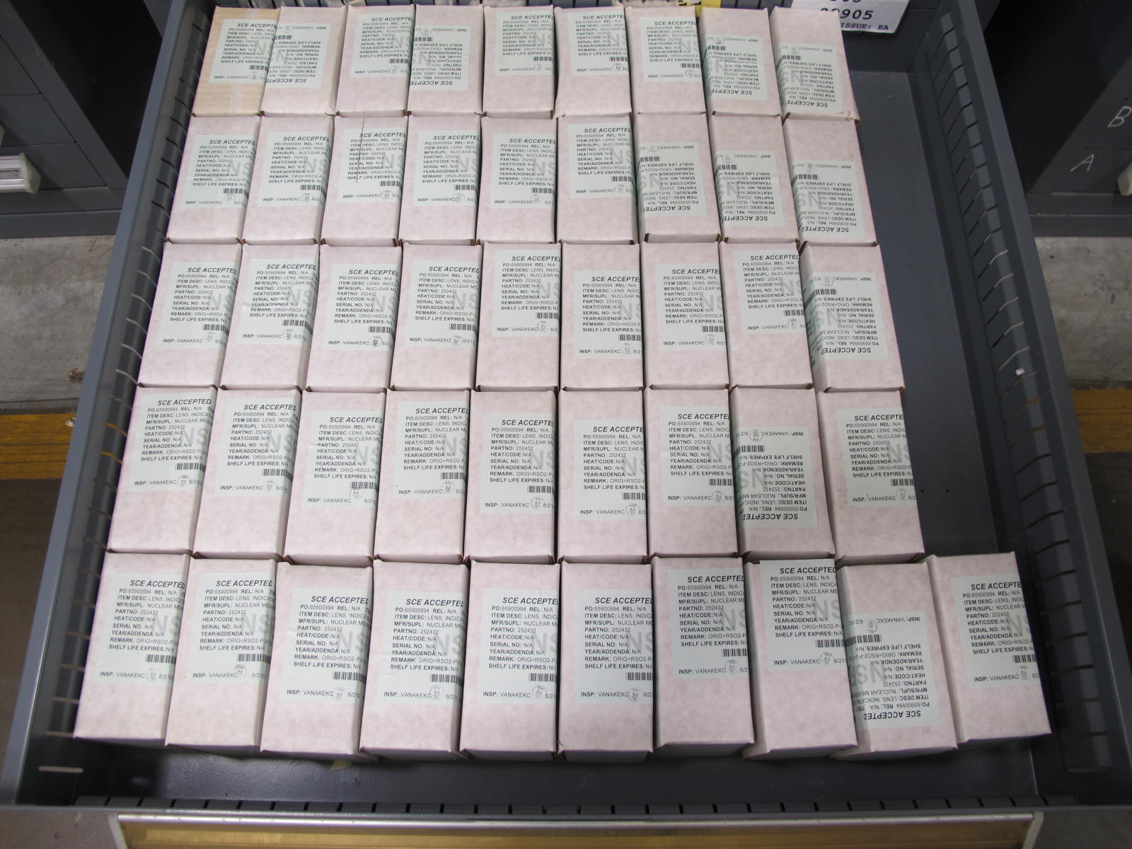 STANLEY VIDMAR CABINET, 8 DRAWER, TO INCLUDE: LIGHT BULBS, SWITCHES, PLUGS, RADIO ANTENNAS, CONTACT BLOCKS, CIRCUITS, SURGE PROTECTORS, SOCKETS, CORDS. LOCATED AT W-50 . LOADING AND HANDLING FEE $25-380