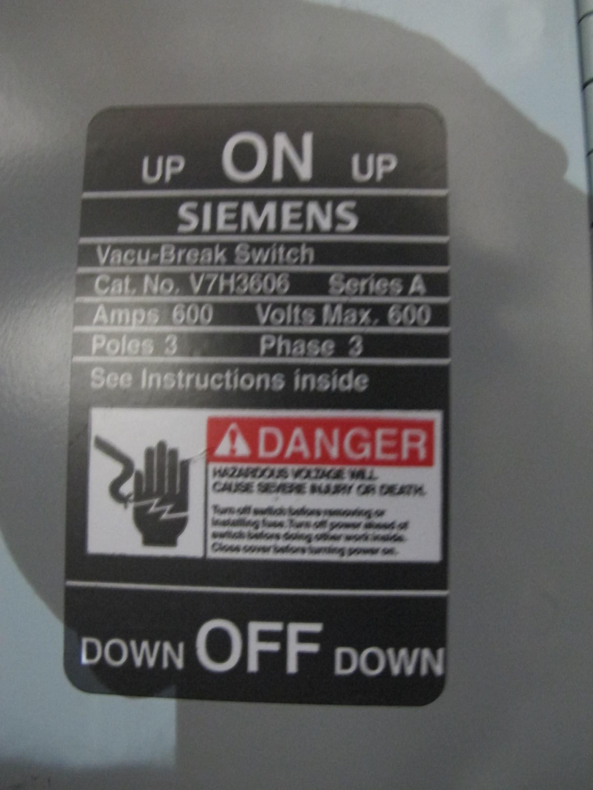 INDUSTRIAL ELECTRIC MANUFACTURING, MOTOR CONTROL CENTER, VOLTS 480, 60 HZ, THREE PHASE, SECTION AMPS 2000, SUPPLY AMPS 4000, R.M.S SYMMETRICAL AMPS 65000, 3 COLUMN WITH (8) SIEMENS VACU-BRAKE SWITCH BREAKERS. 600 AMP, 600 VOLT MAX, THREE POLE, THREE PHASE, (1) SIEMENS VACU-BRAKE SWITCH BREAKER, 400 AMP, 400 MAX VOLTS, THREE POLE, THREE PHASE. LOCATED AT W-50 . LOADING AND HANDLING FEE $200-387