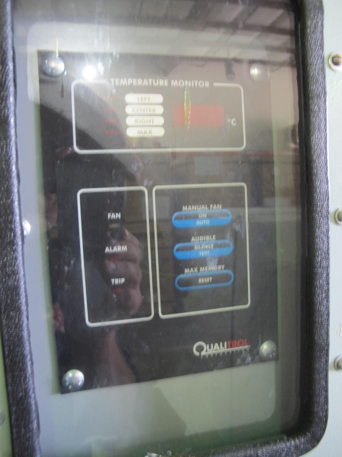 MGM DRY TYPE TRANSFORMER, 2000/2667 KVA, 3 PHASE, 60 HZ, TYPE-HT, CLASS AA/FA/, 4160 HV, 480 Y/277 LV, CAT # AD374-Y0174, S/N 08-10-00-11830A. LOCATED AT W-50 . LOADING AND HANDLING FEE $200-388