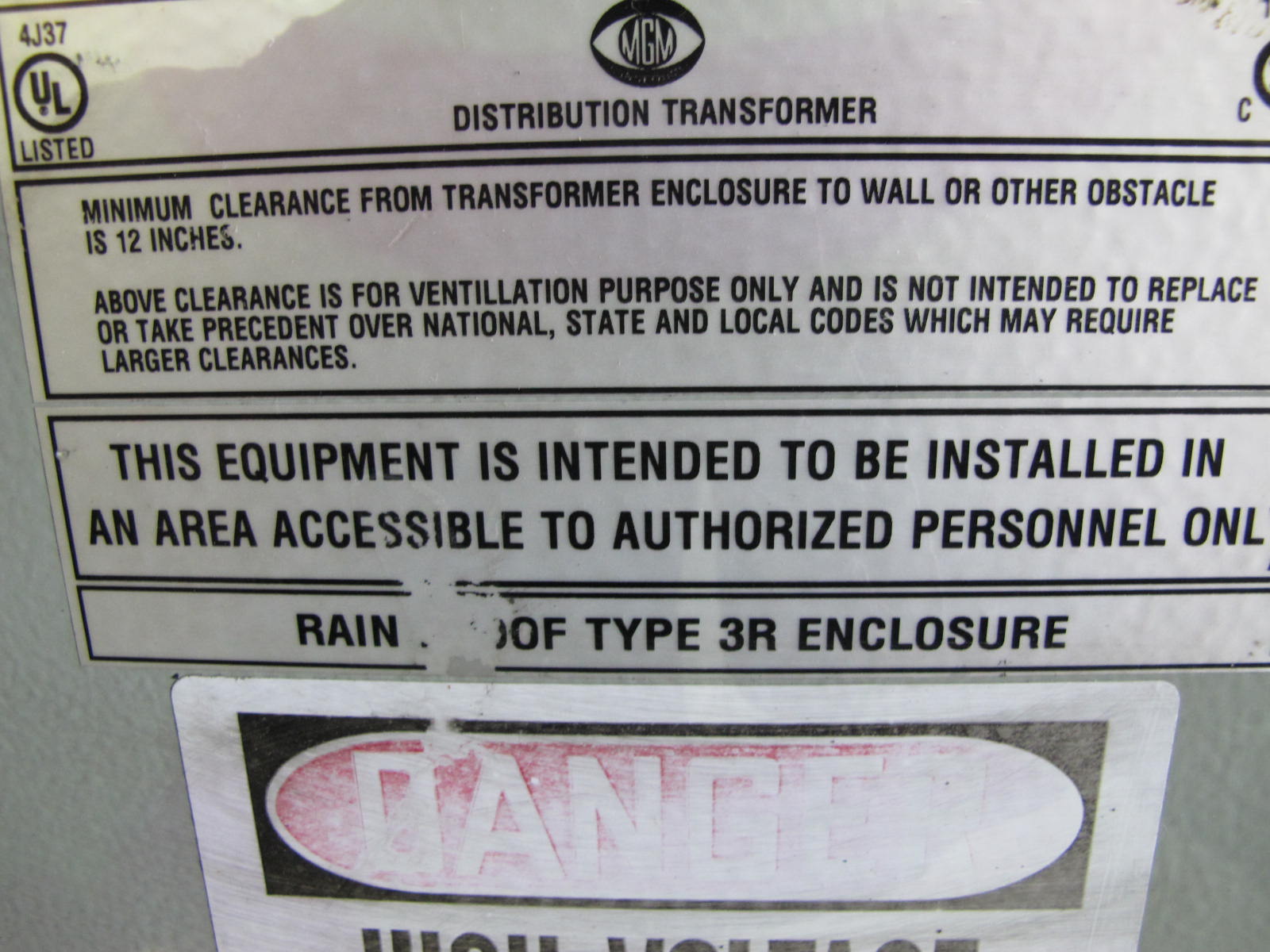 MGM DRY TYPE TRANSFORMER, 2000/2667 KVA, 3 PHASE, 60 HZ, TYPE-HT, CLASS AA/FA/, 4160 HV, 480 Y/277 LV, CAT # AD374-Y0174, S/N 08-10-00-11830A. LOCATED AT W-50 . LOADING AND HANDLING FEE $200-388