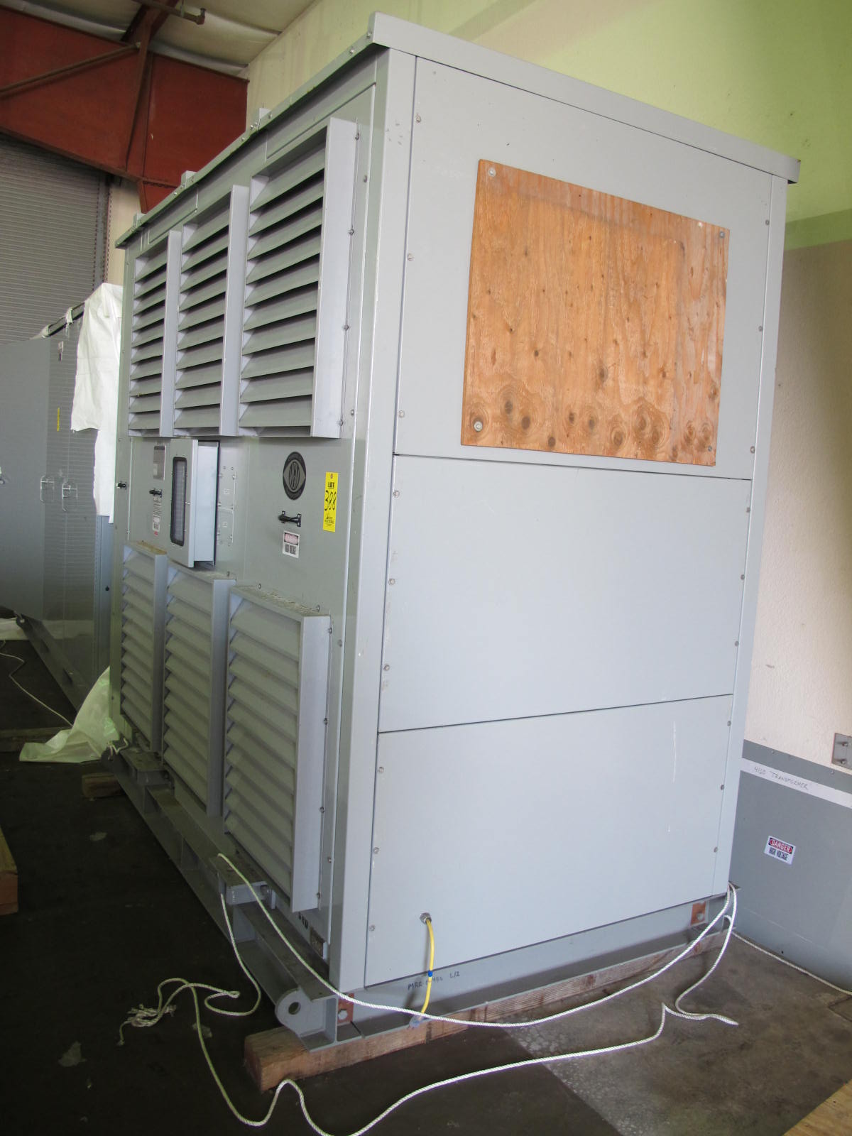 MGM DRY TYPE TRANSFORMER, 2000/2667 KVA, 3 PHASE, 60 HZ, TYPE-HT, CLASS AA/FA/, 4160 HV, 480 Y/277 LV, CAT # AD374-Y0174, S/N 08-10-00-11830A. LOCATED AT W-50 . LOADING AND HANDLING FEE $200-388