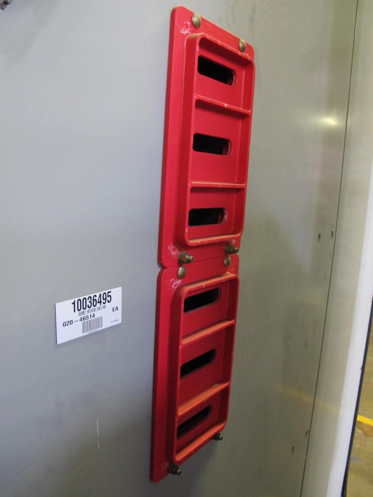 ASSEMBLY, SWITCHGEAR TYPE, CUBICLE KIND. 3000AMP, ABB 5HK350, 36" WIDE X 90" HIGH X 98-1/4" DEEP. LOCATED AT W-50 . LOADING AND HANDLING FEE $25-389