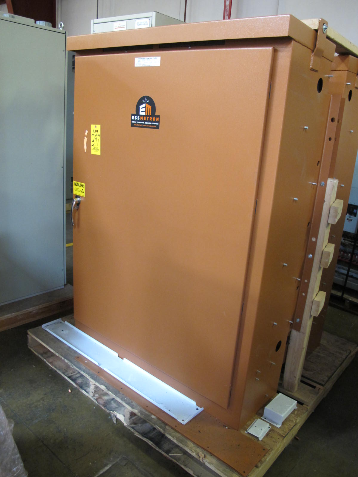 (2) ESSMETRON TRANSFORMER CONTROL CABINETS W/ PRIMARY HEATER AND CONTROL BREAKERS. LOCATED AT W-50 . LOADING AND HANDLING FEE $25-397